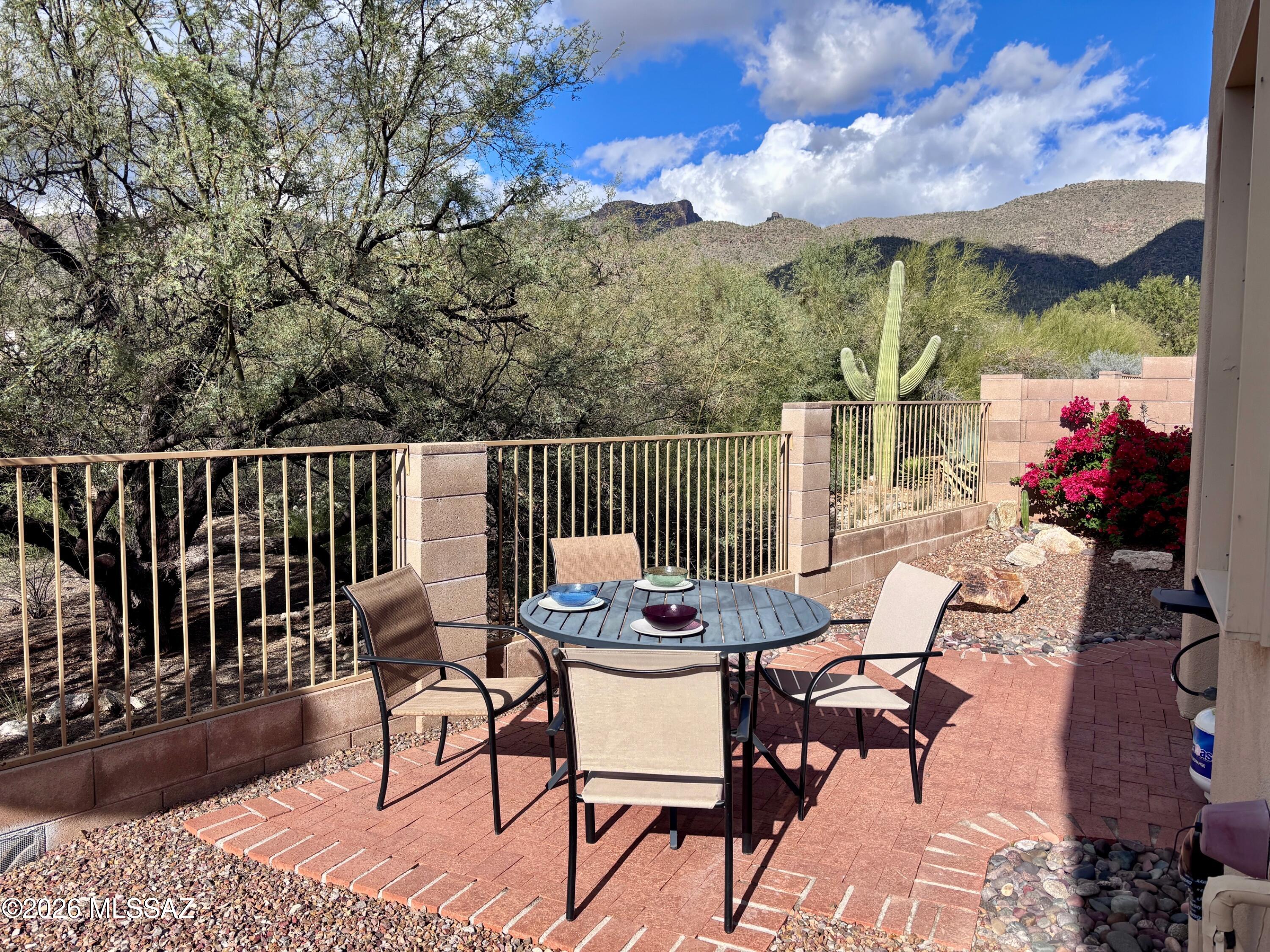 5095 N Pinnacle Cove Drive