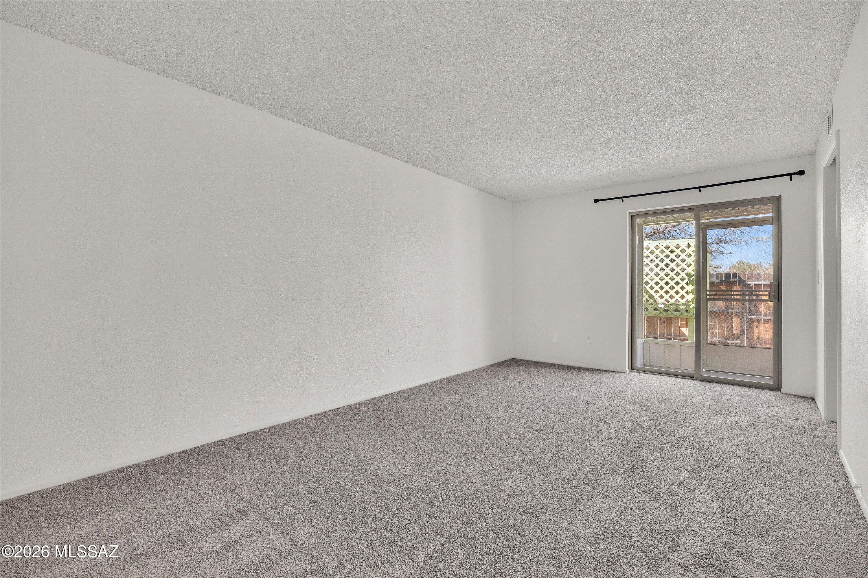 4961 E Bellevue Street