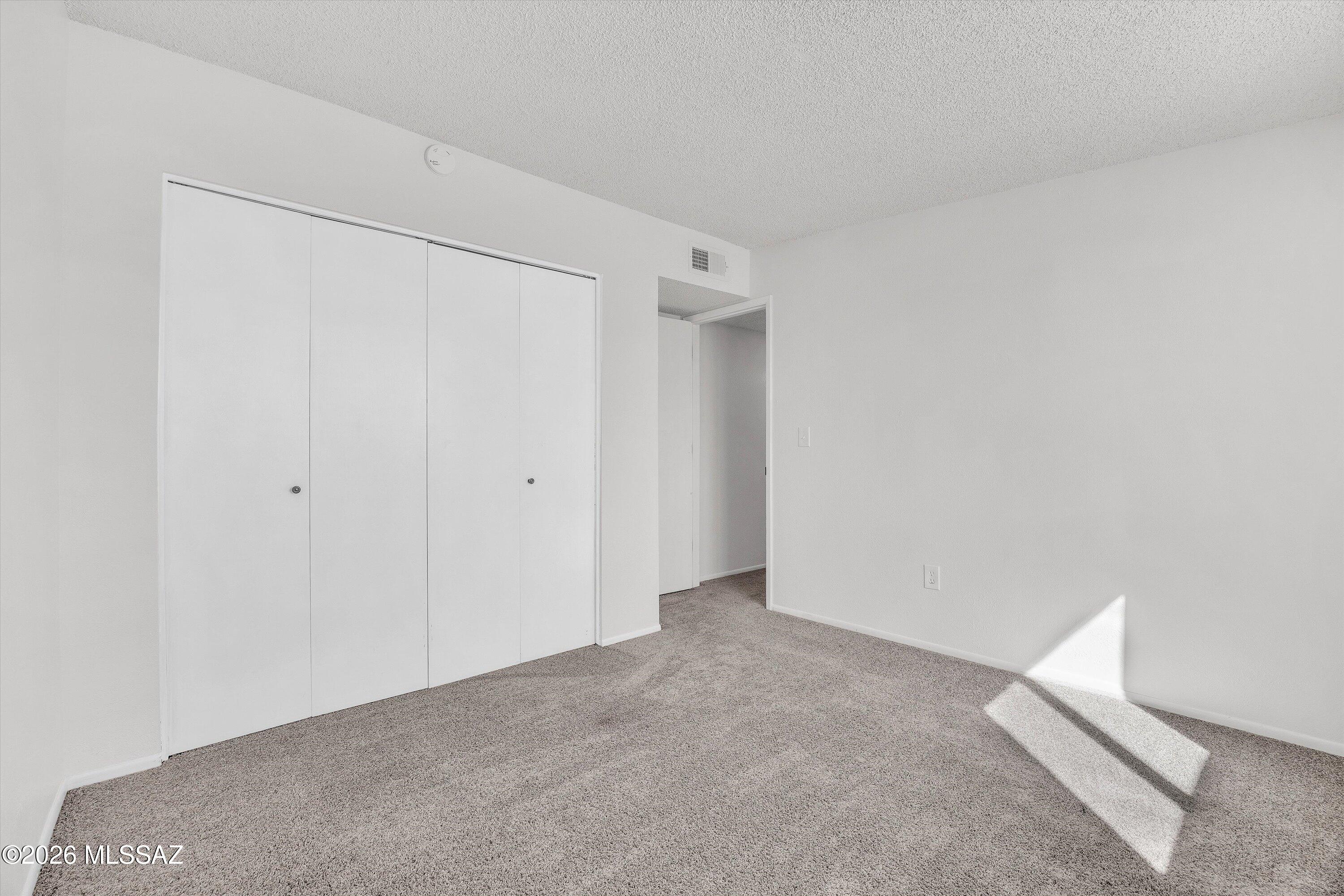 4961 E Bellevue Street