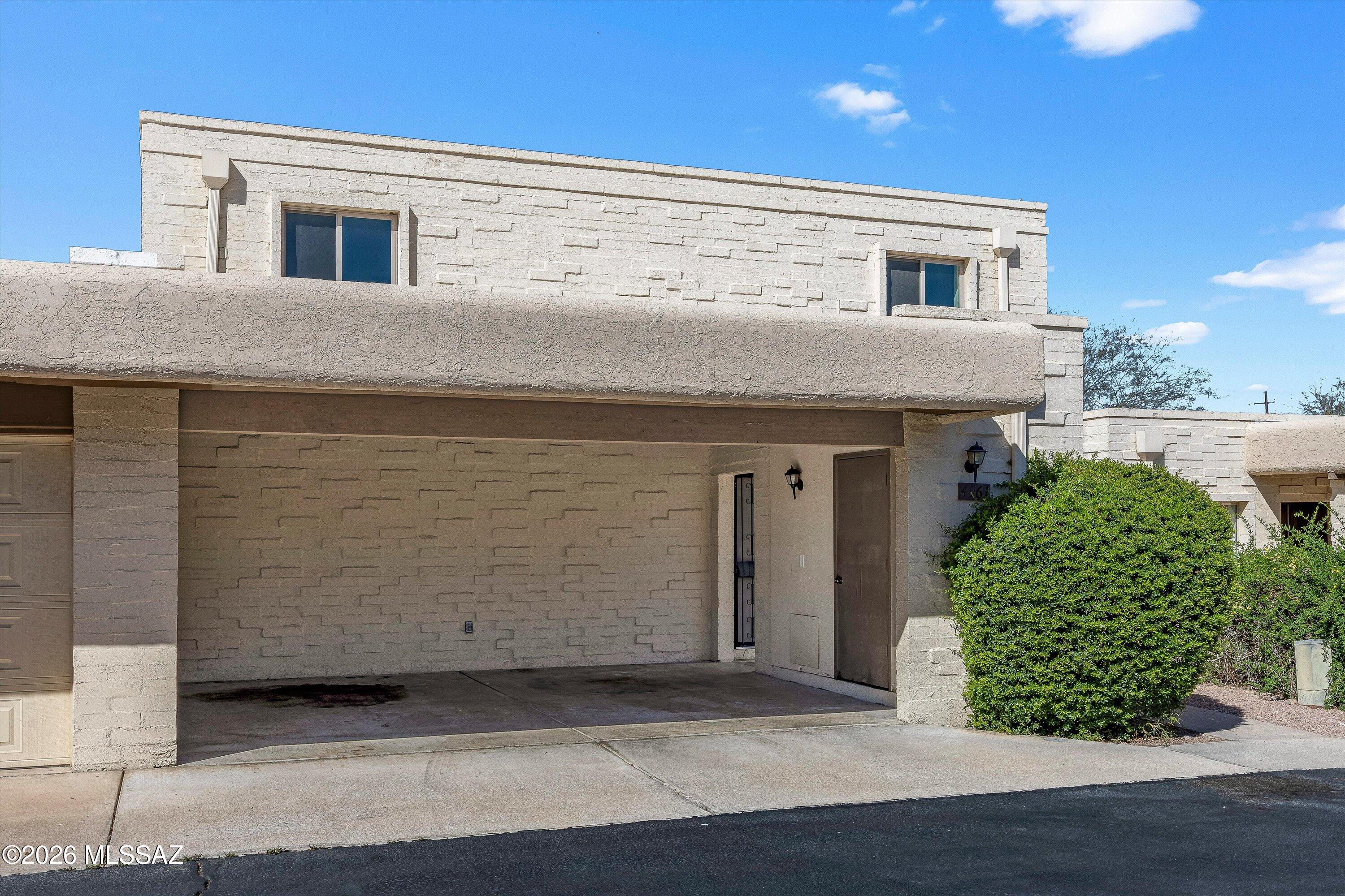 4961 E Bellevue Street