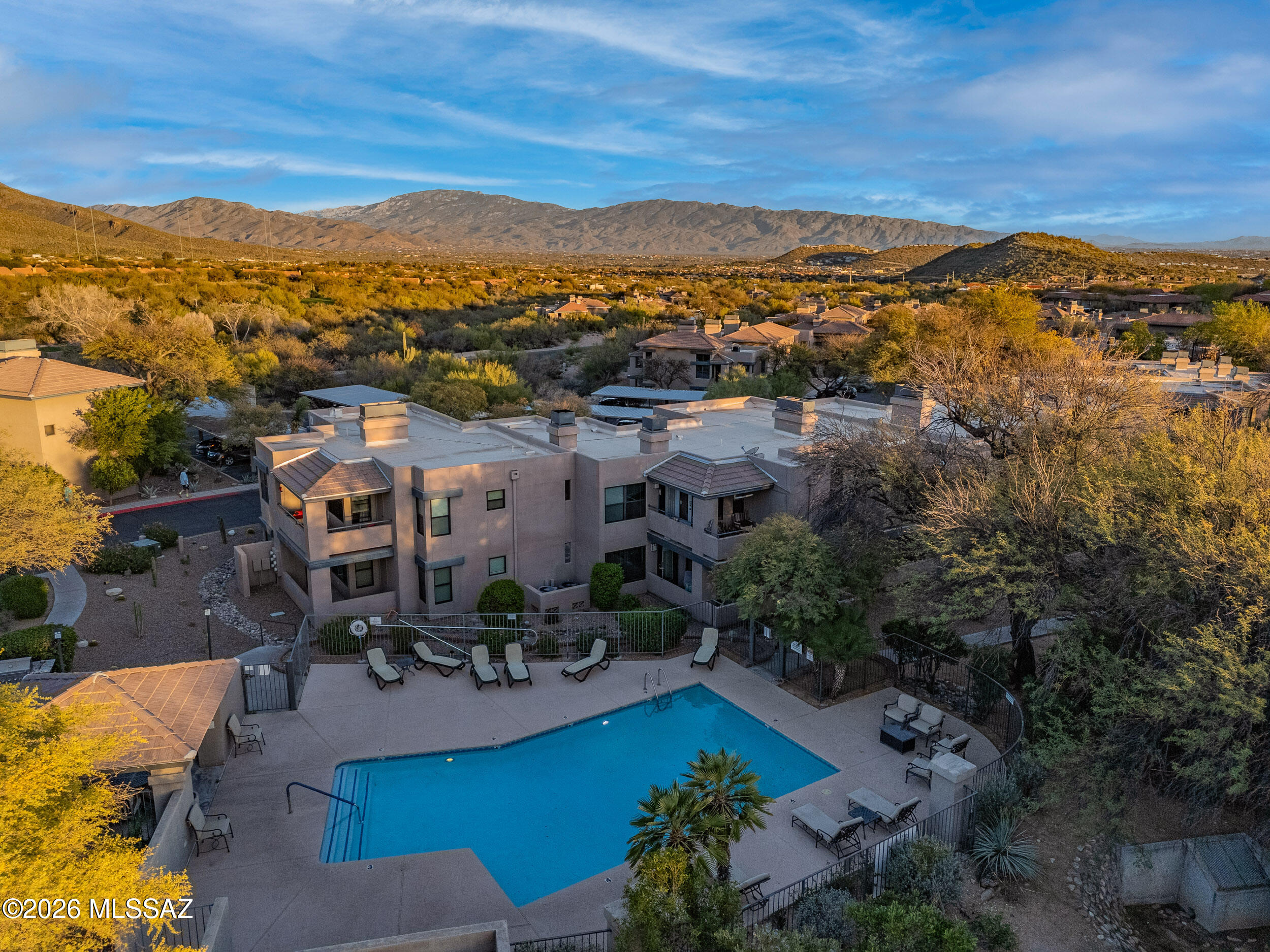 5855 N Kolb Road 6103