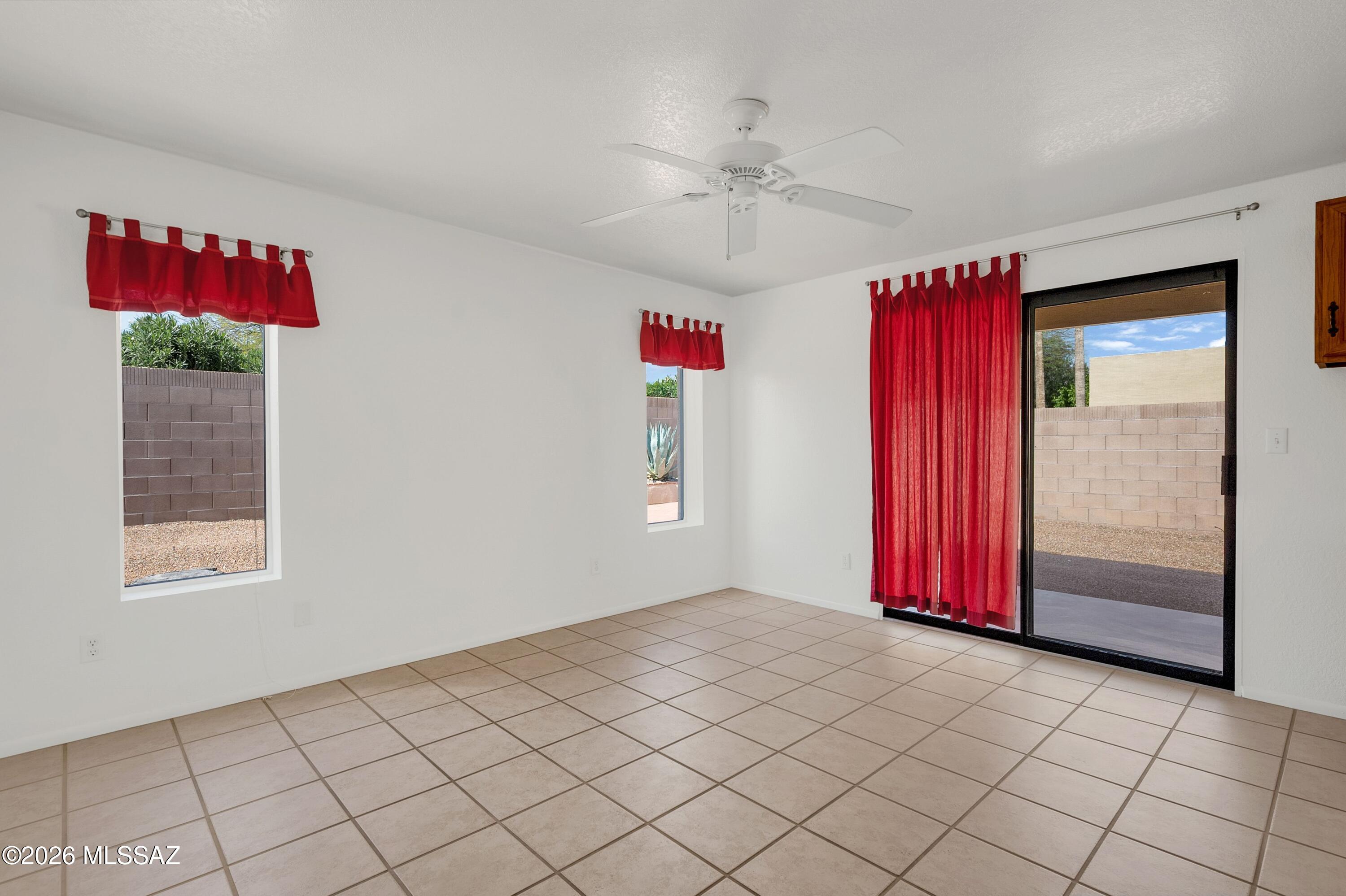 1897 N Fountain Park Drive