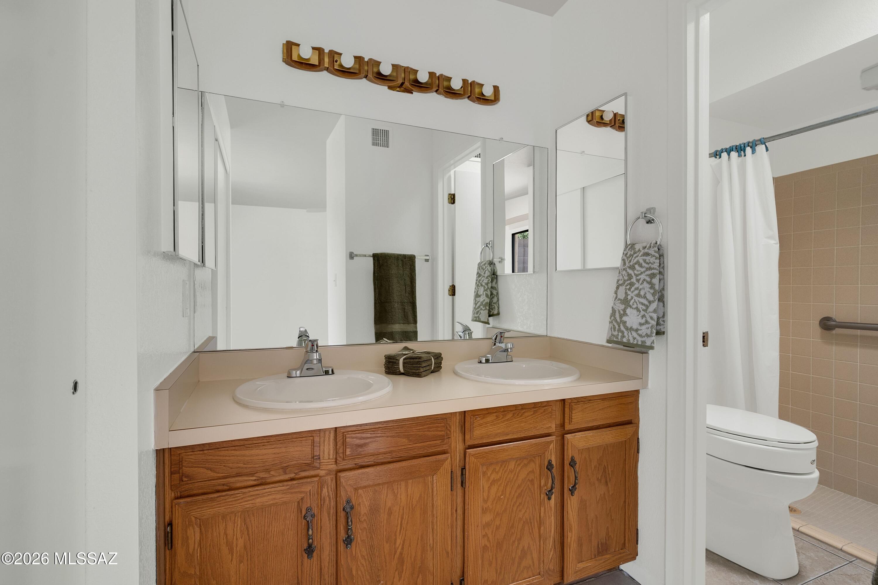 1897 N Fountain Park Drive