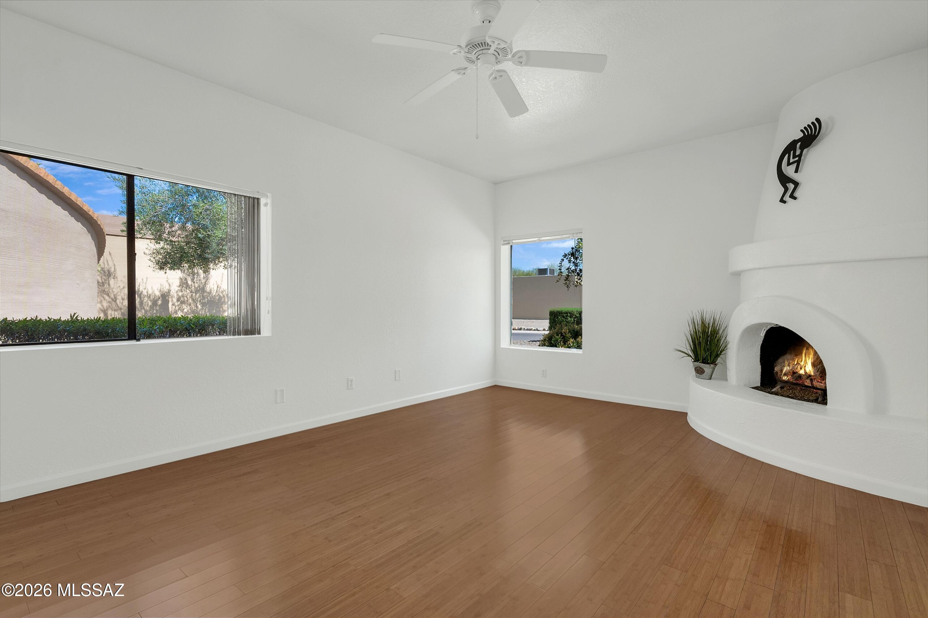 1897 N Fountain Park Drive