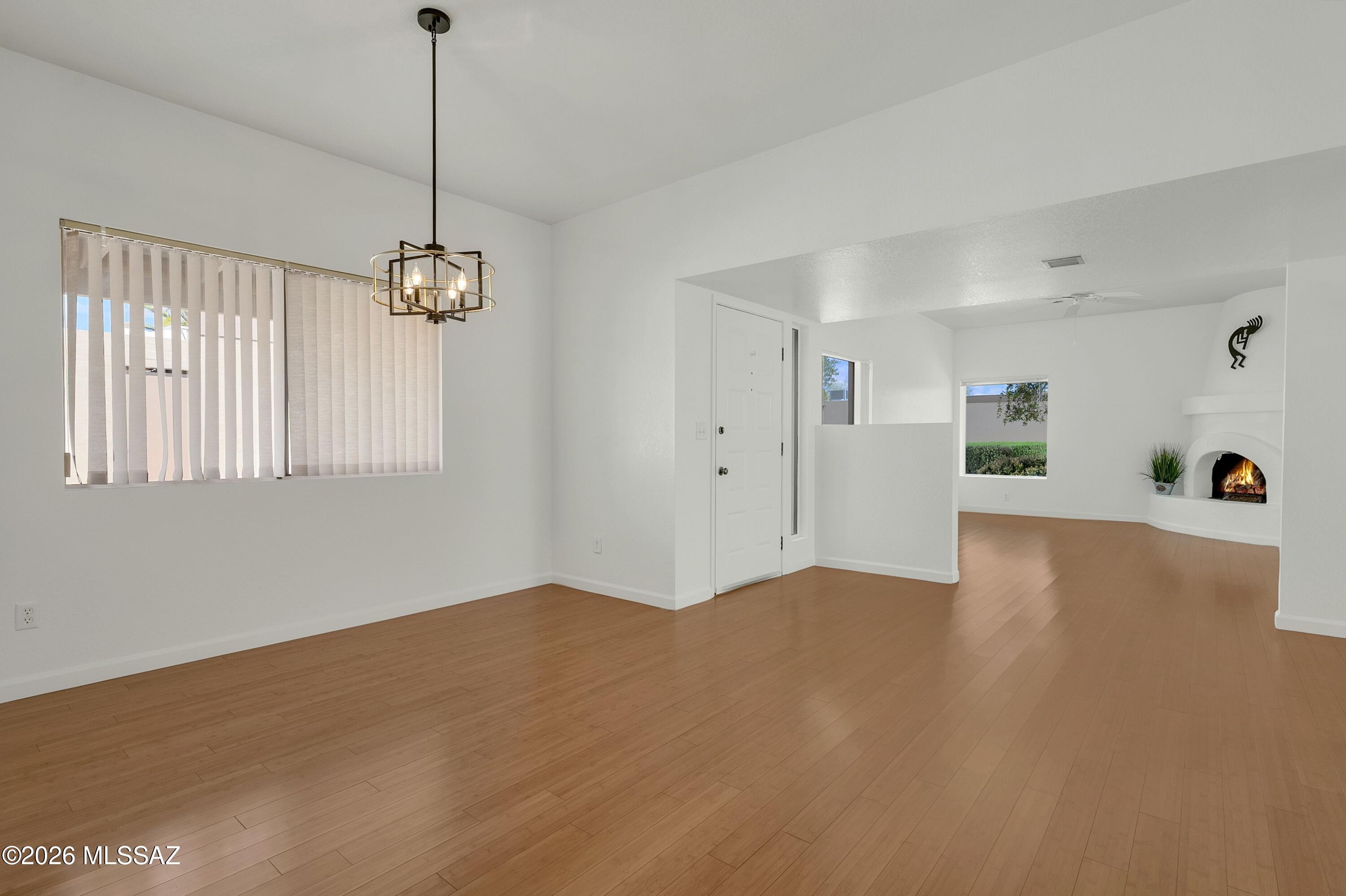 1897 N Fountain Park Drive