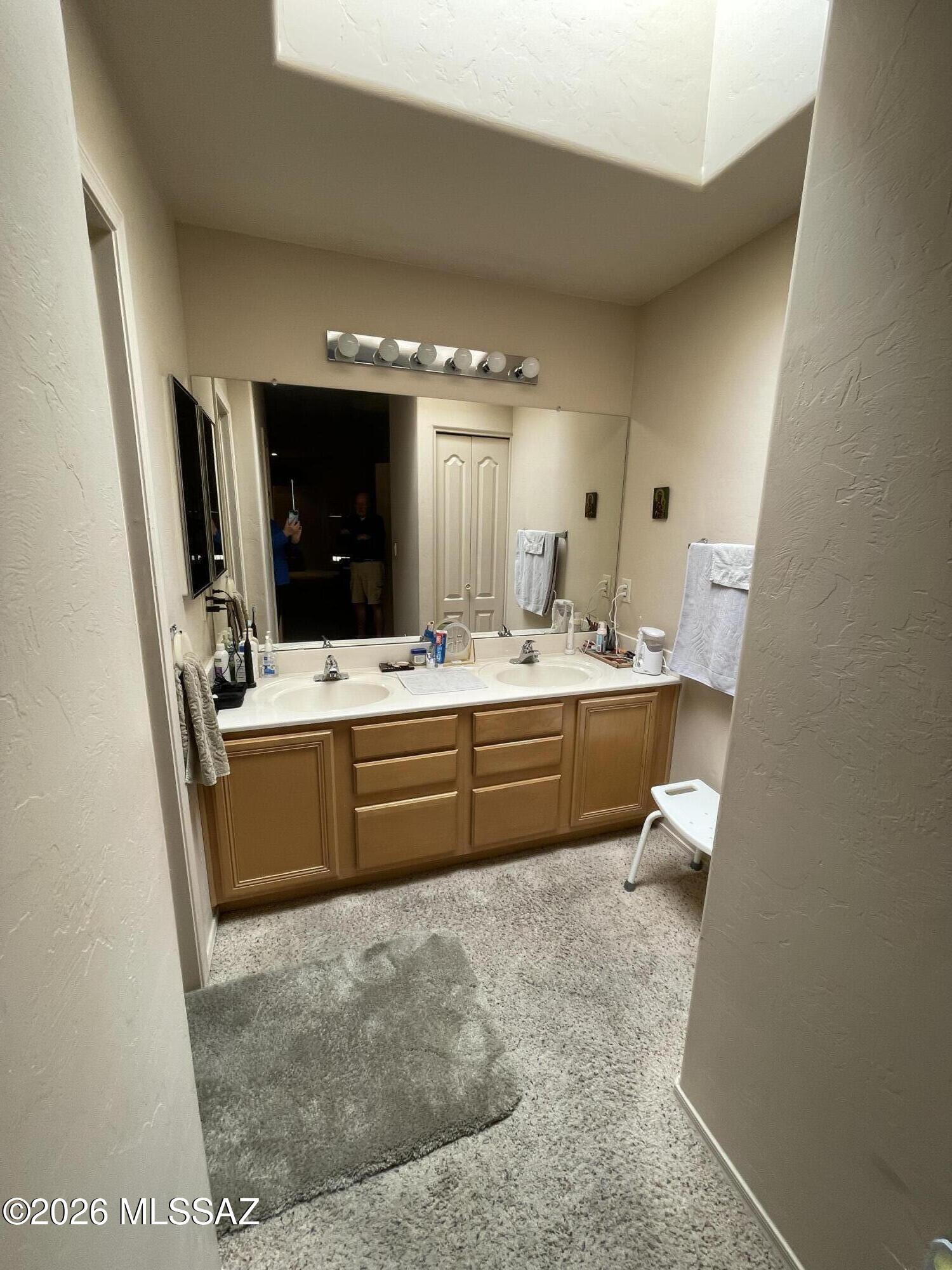 231 E Shadow Bluff Place