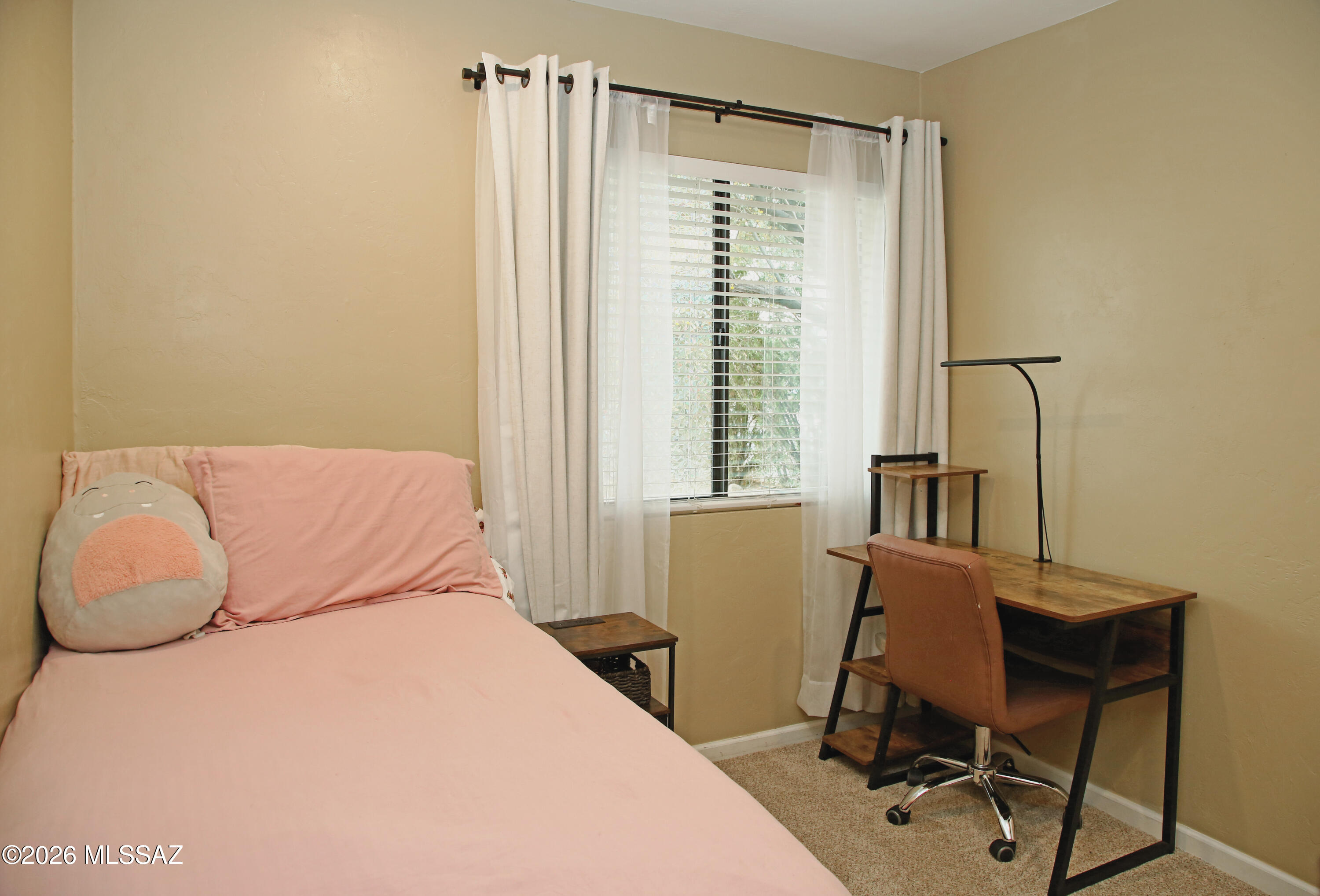 7247 E Bellingham Drive