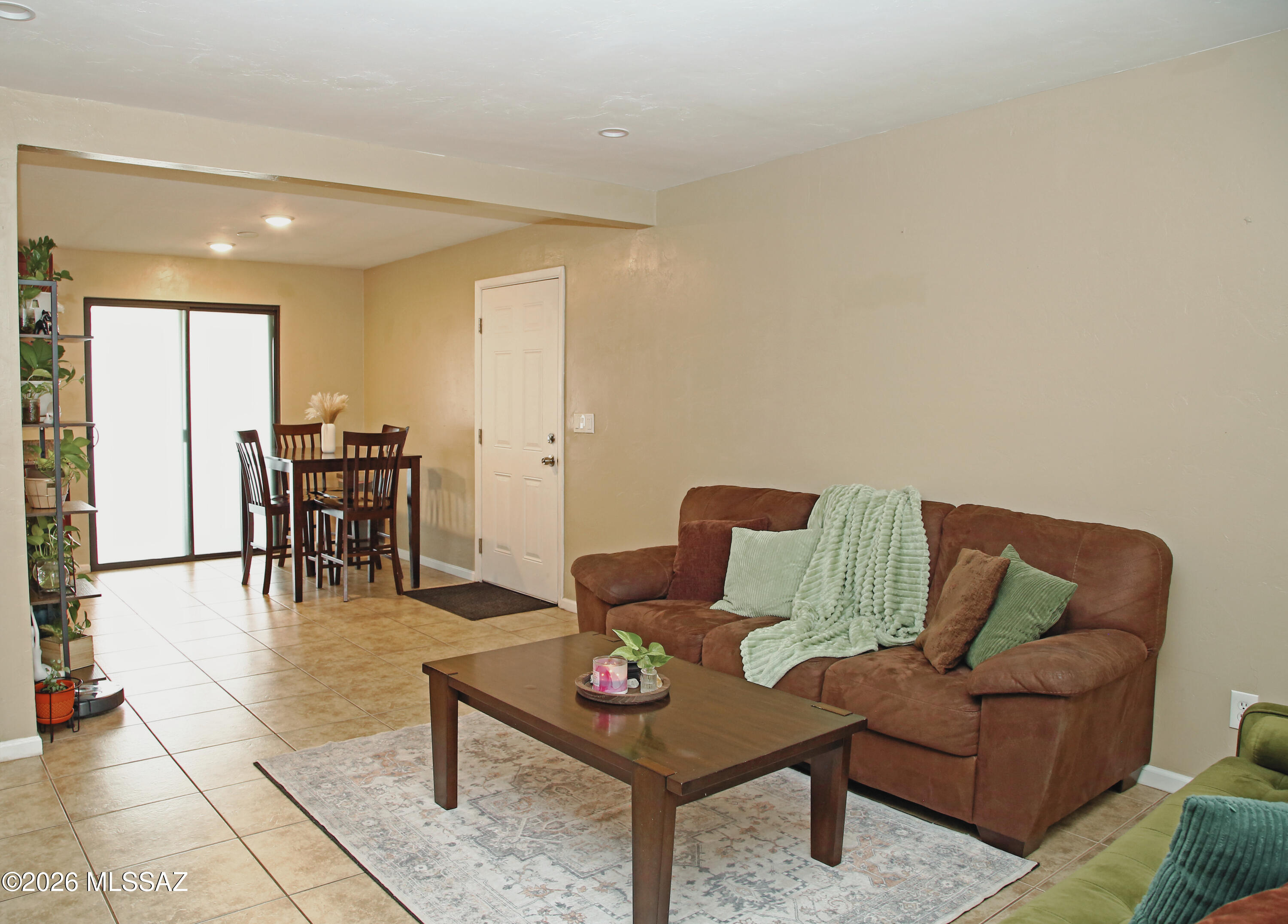 7247 E Bellingham Drive