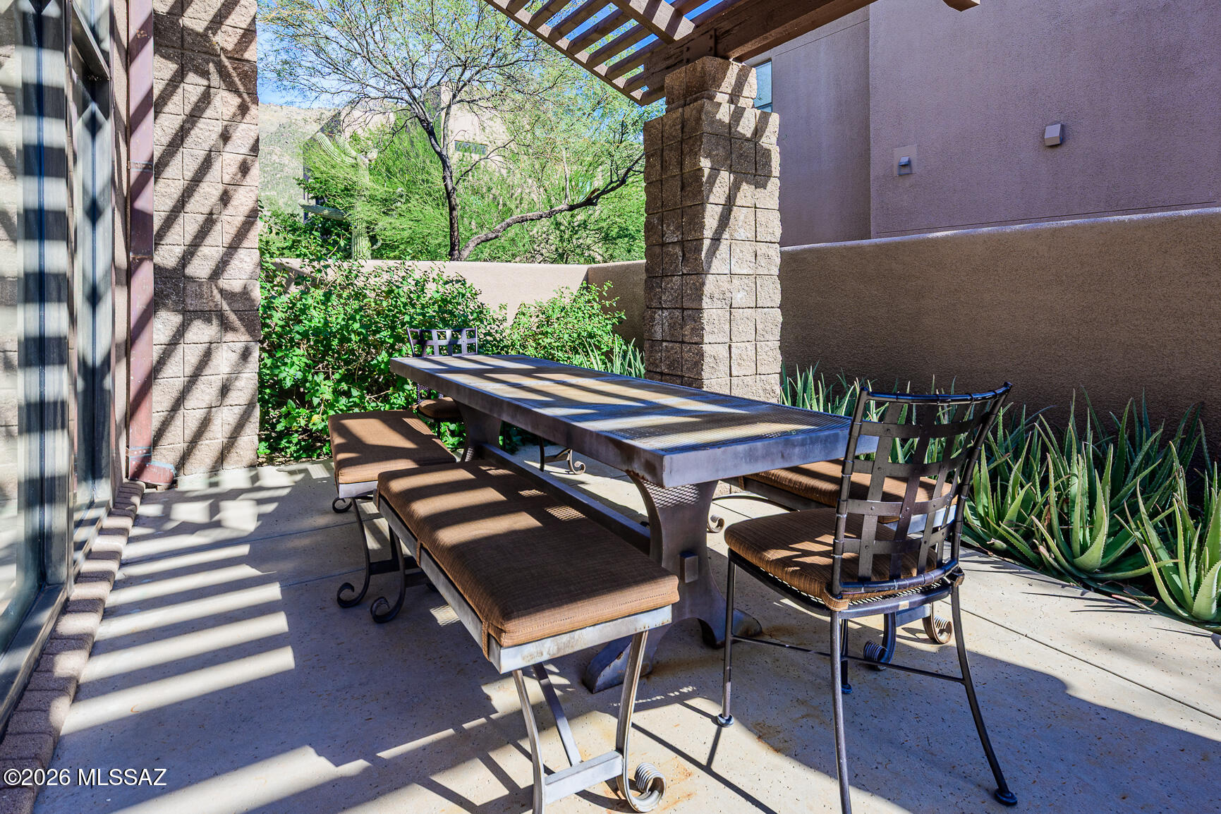 6655 N Canyon Crest Drive 26103
