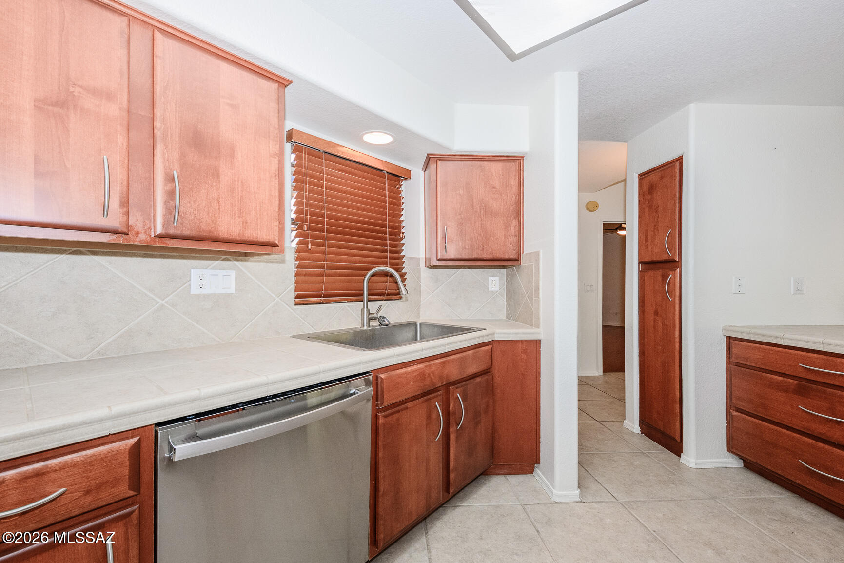 6655 N Canyon Crest Drive 26103