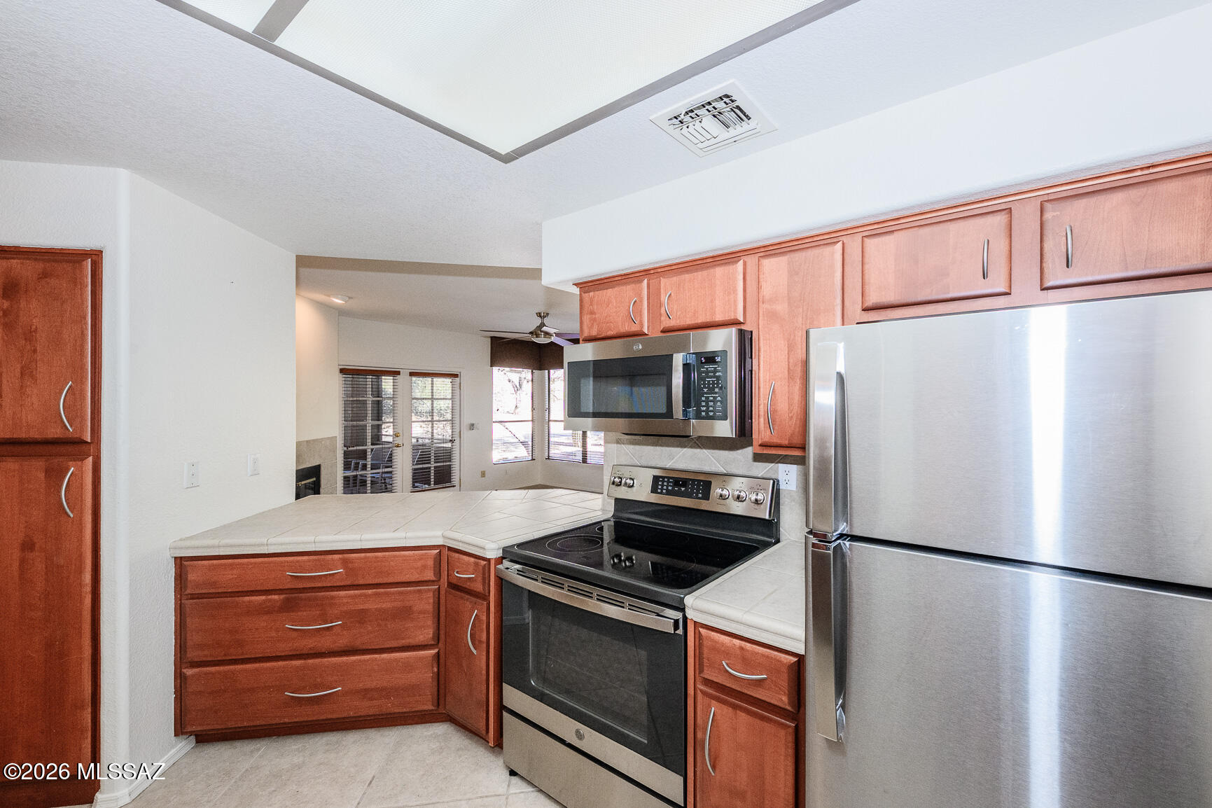 6655 N Canyon Crest Drive 26103