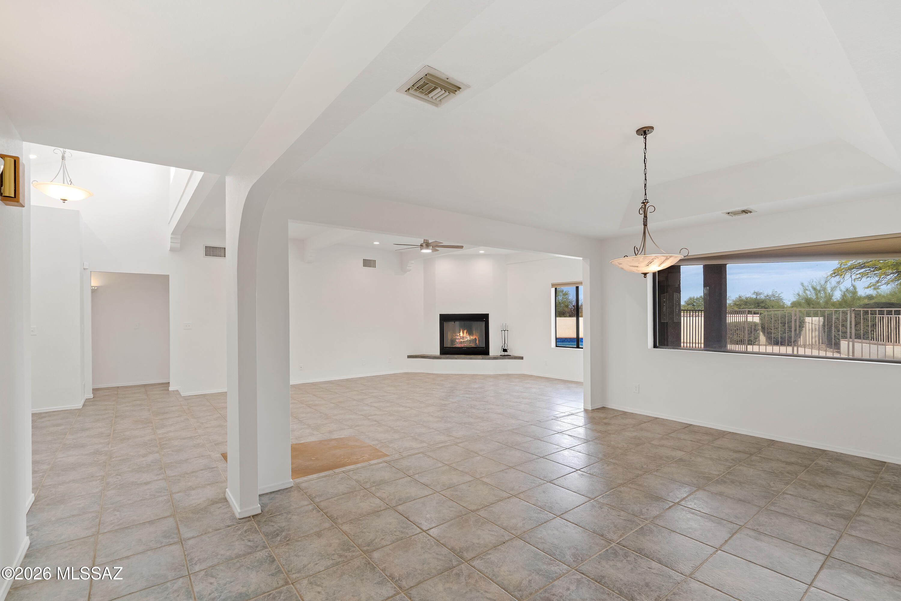 6221 N Placita De Rojelio