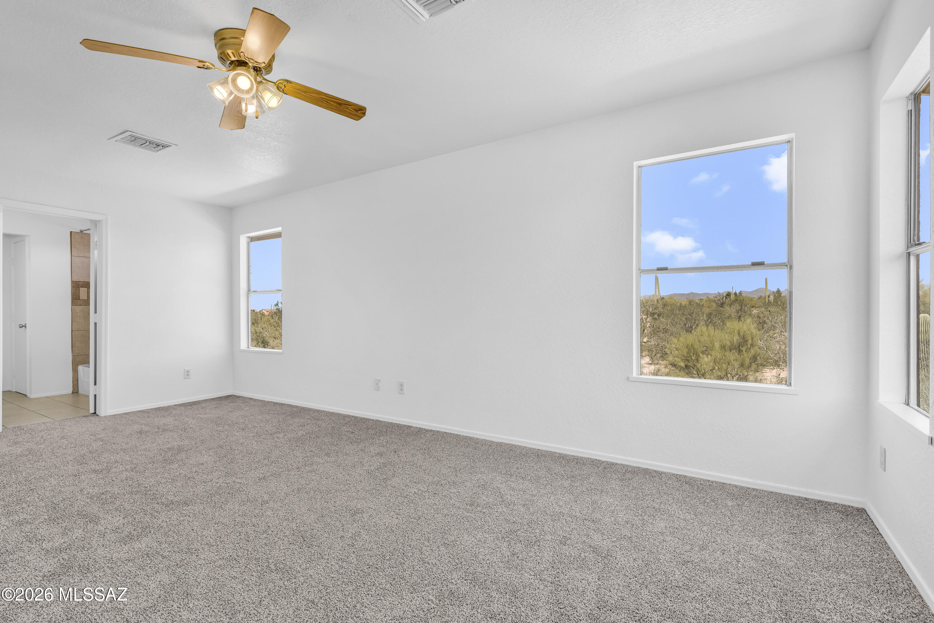 8179 N Streamside Avenue