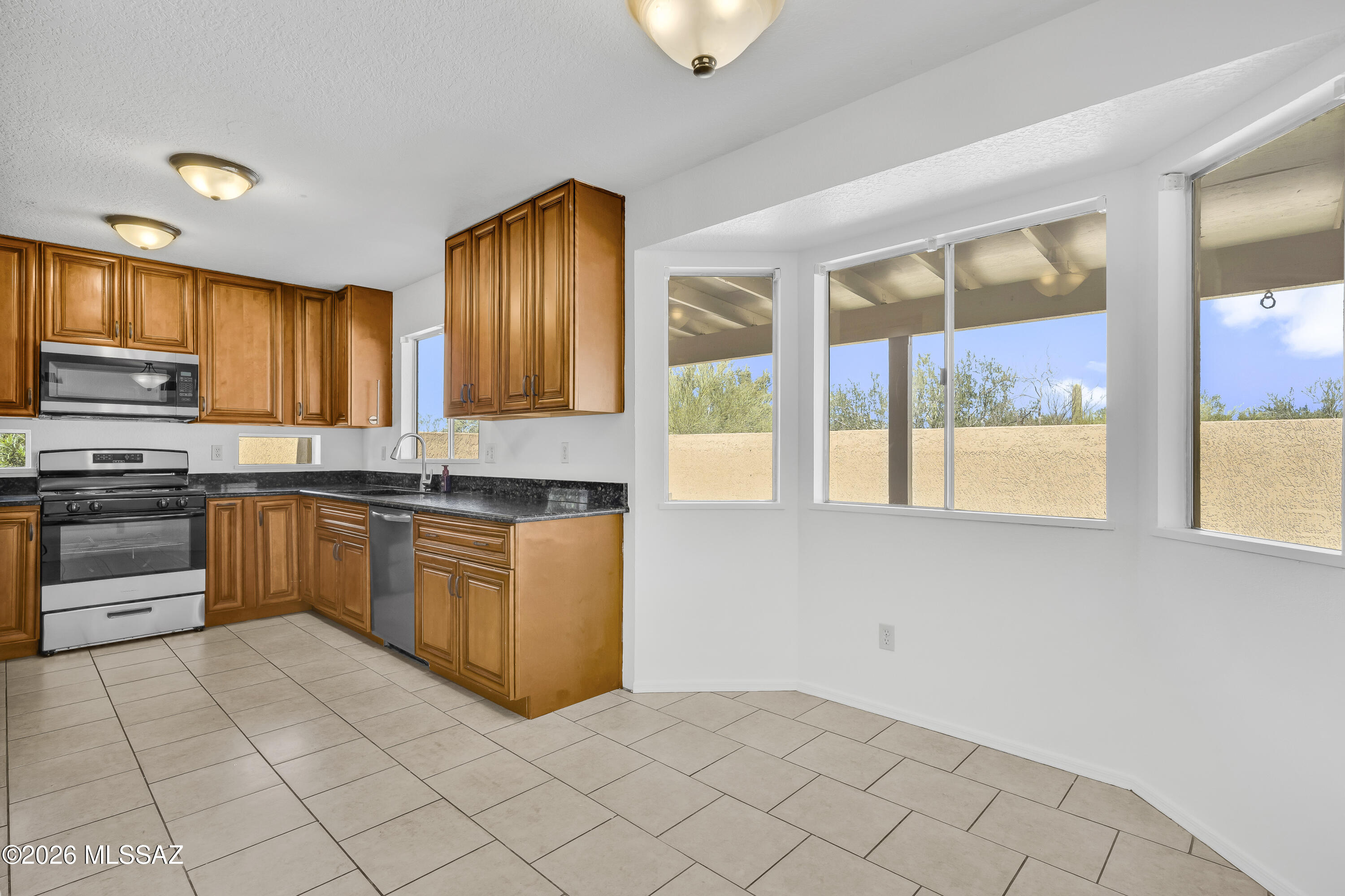 8179 N Streamside Avenue