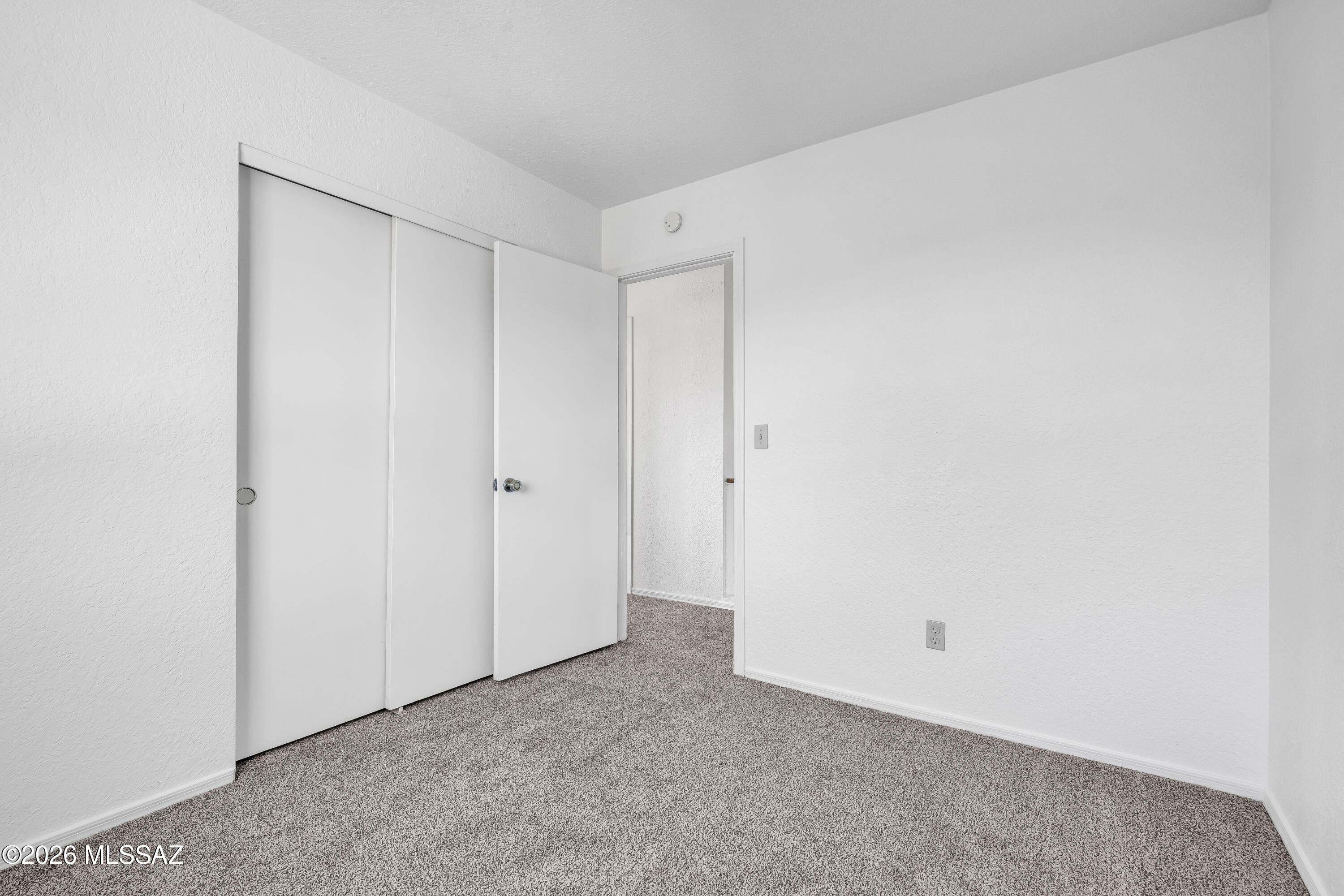 8179 N Streamside Avenue