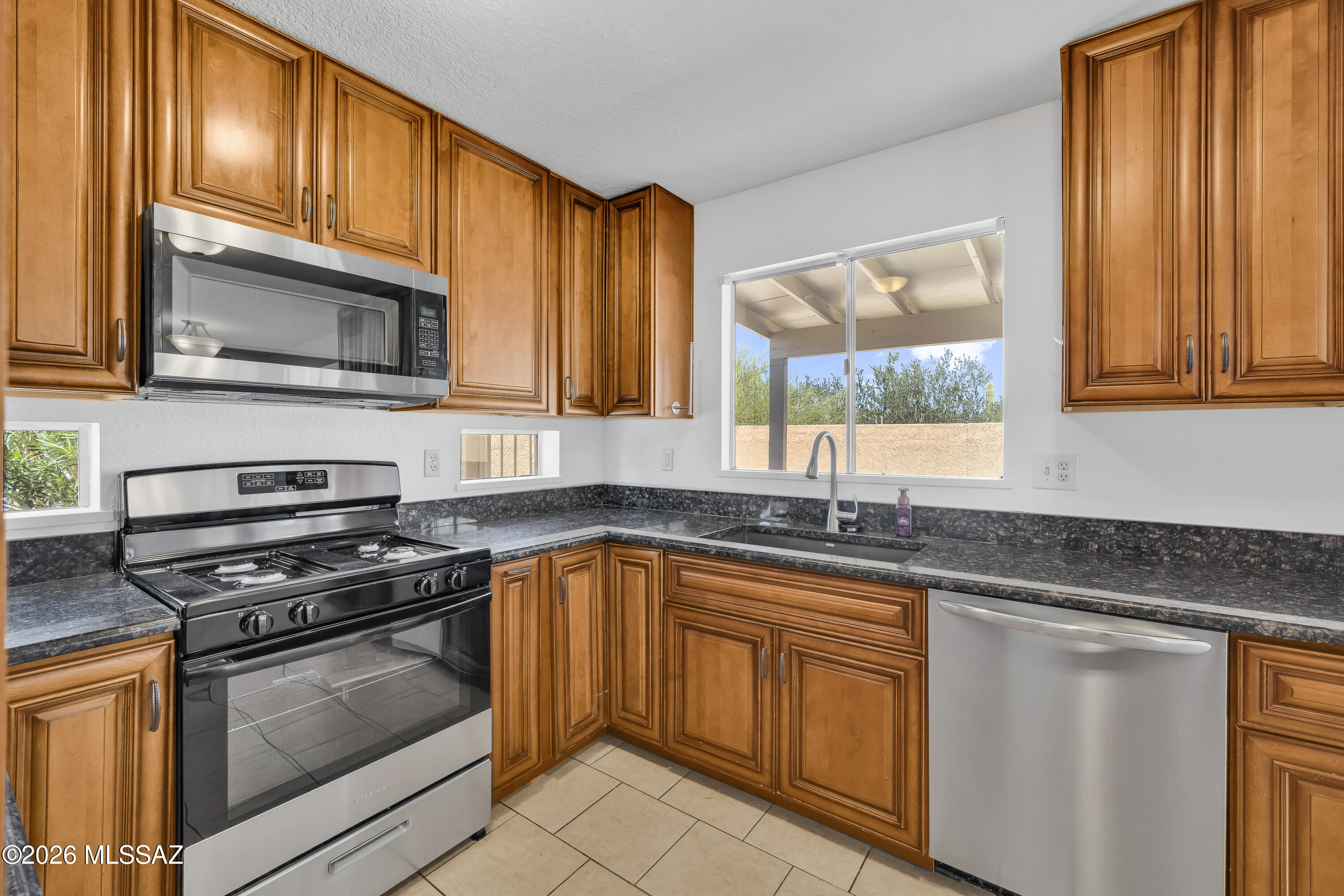 8179 N Streamside Avenue