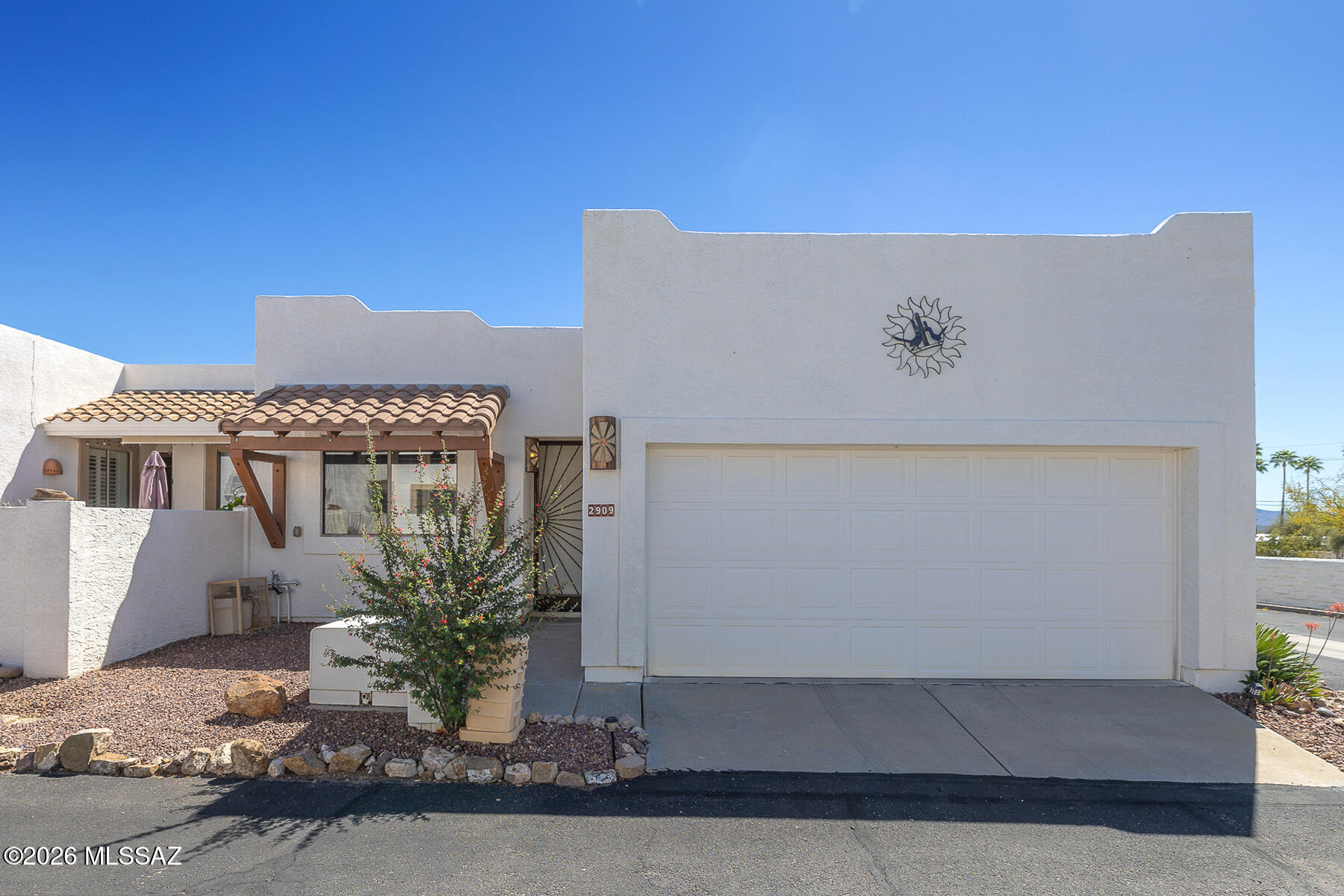 2909 S Full Moon Drive
