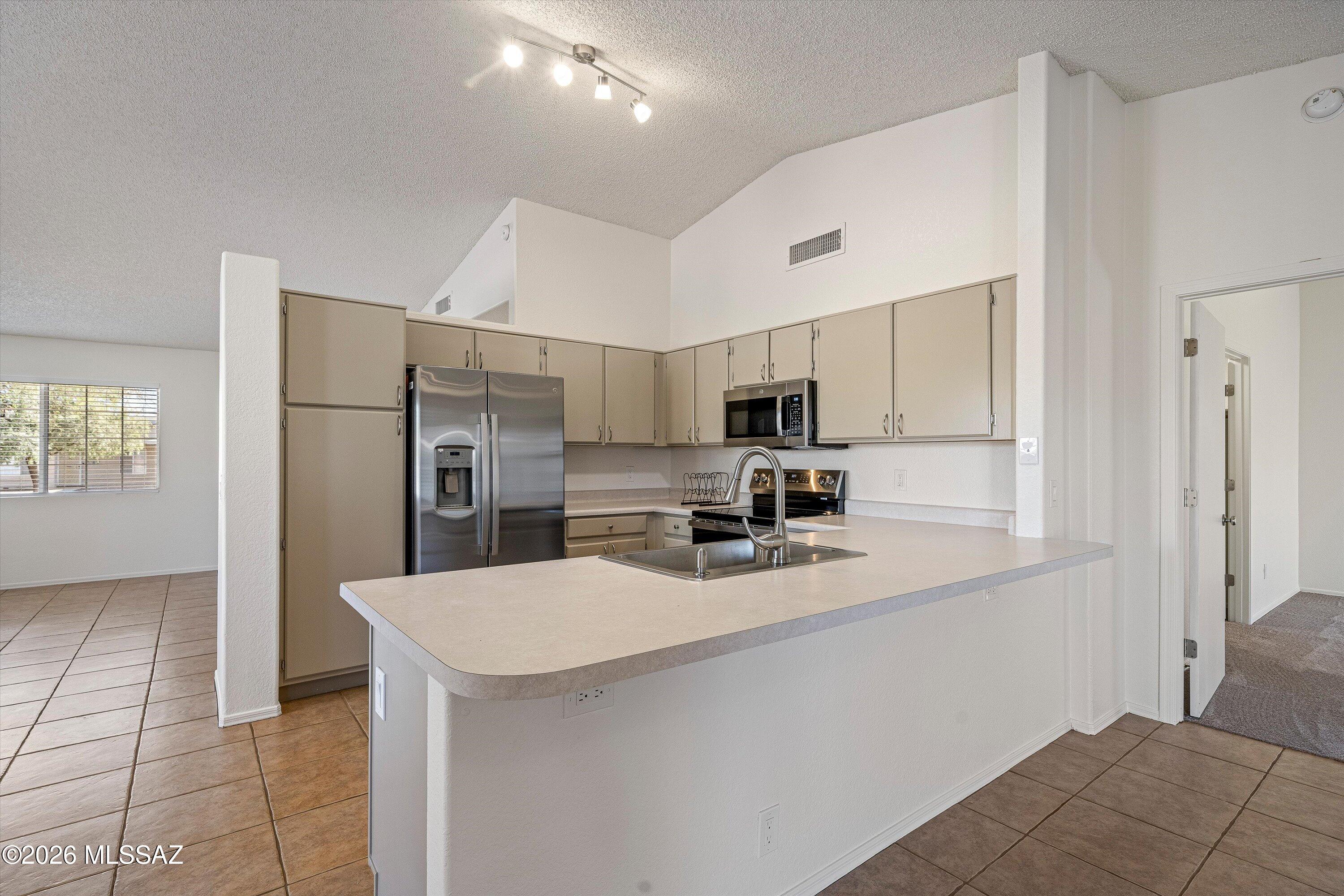 9845 E Banbridge Street