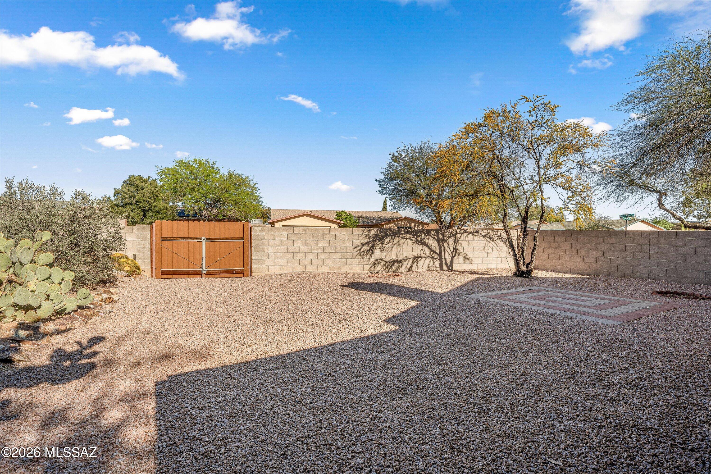 9845 E Banbridge Street