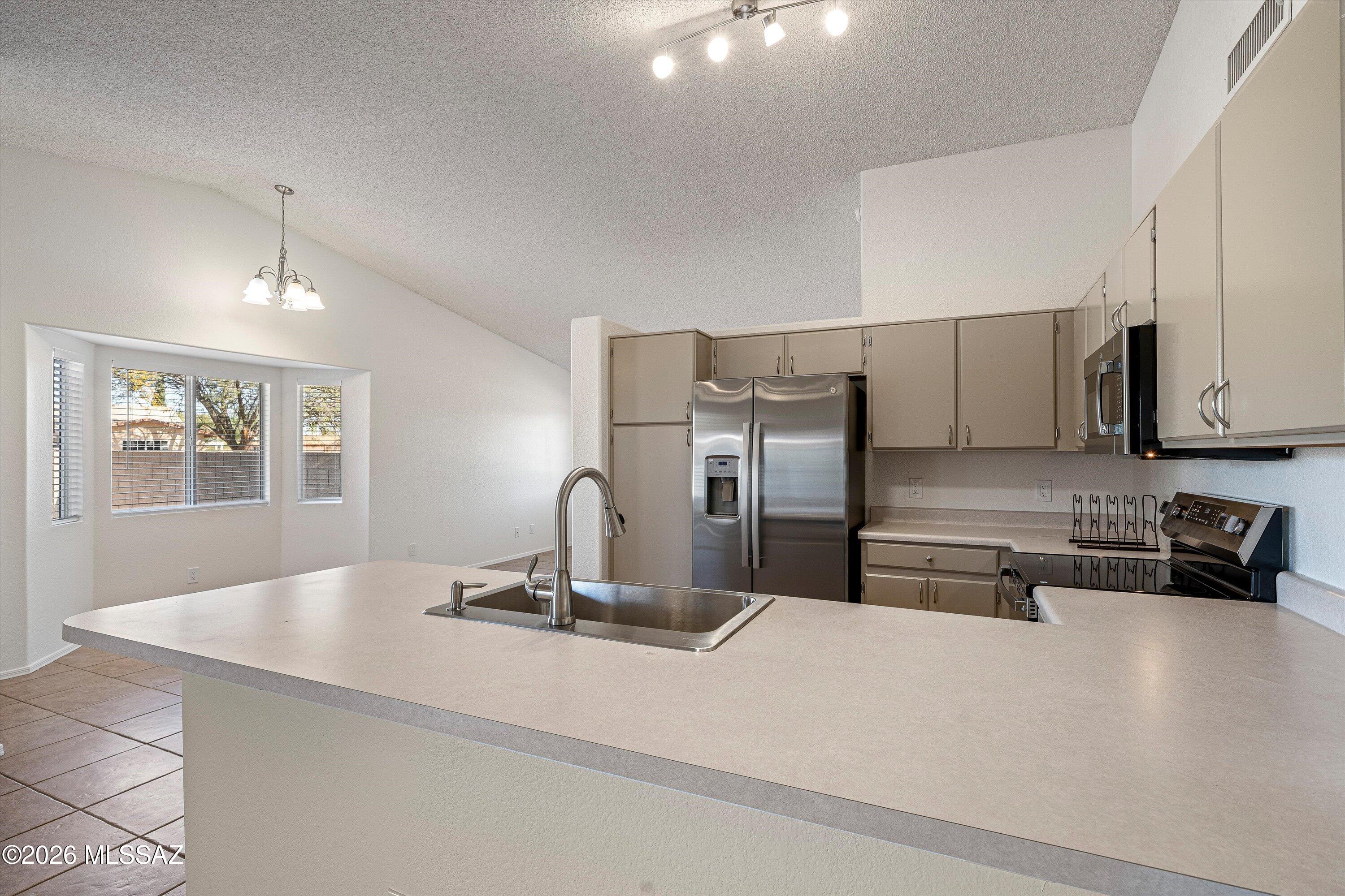 9845 E Banbridge Street