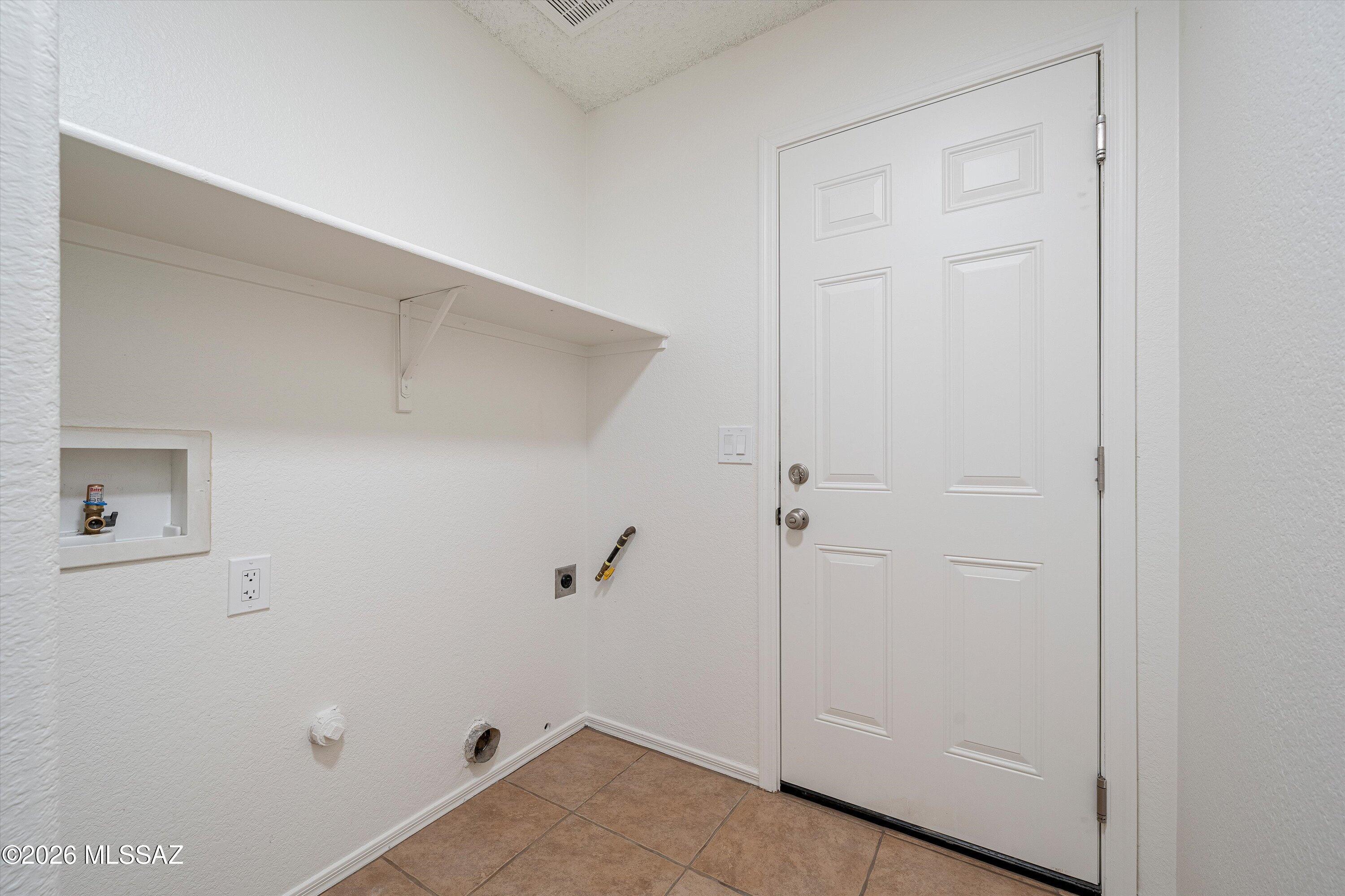 9845 E Banbridge Street