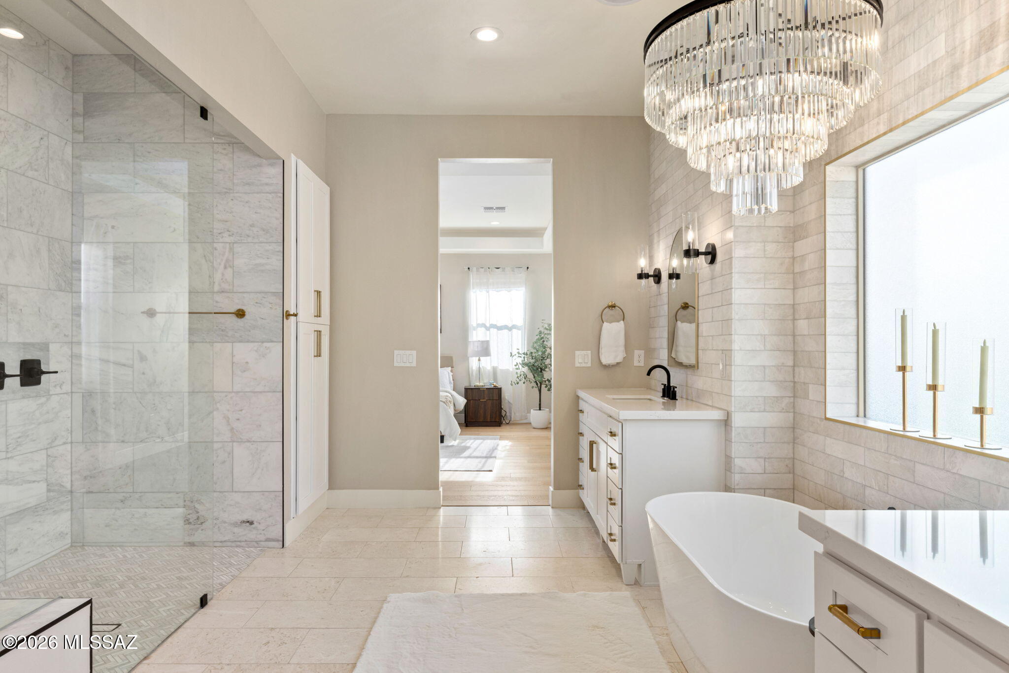 2725 N Megafauna Court