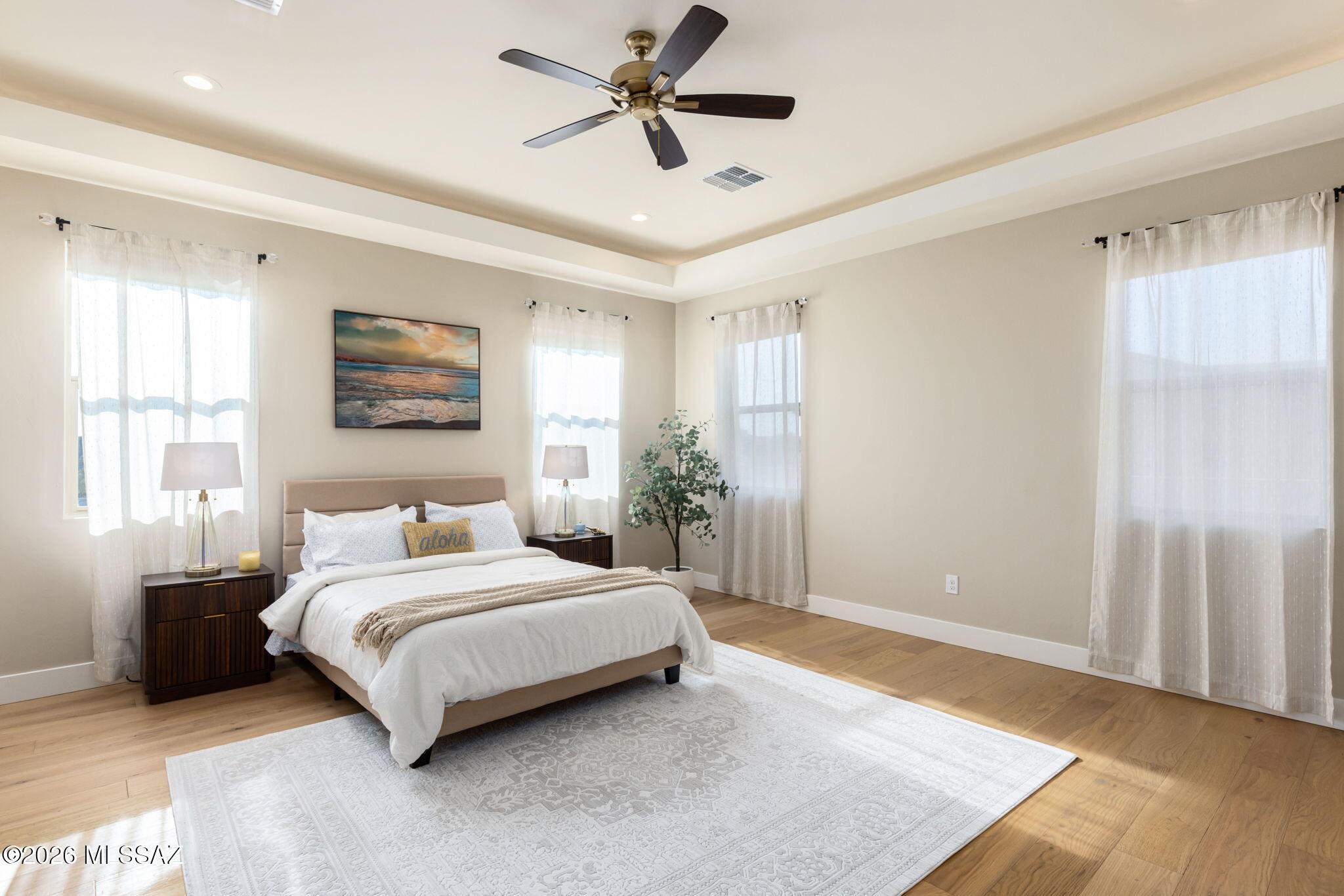 2725 N Megafauna Court