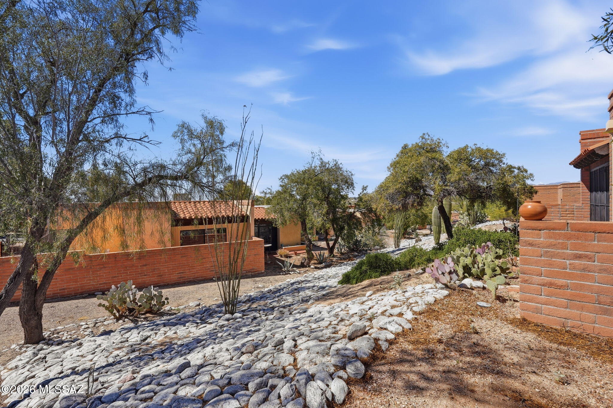 8647 N Little Oak Lane