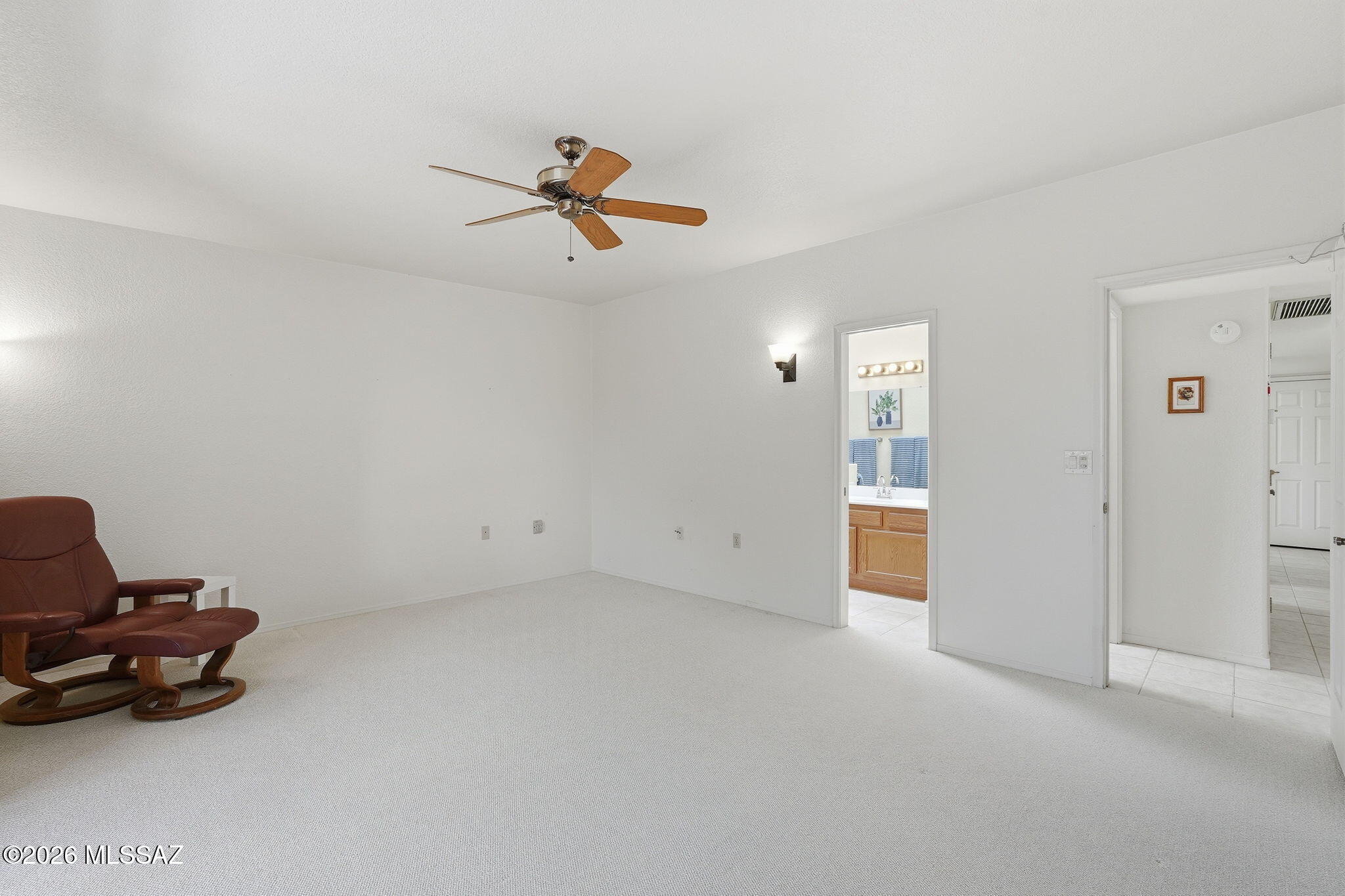 8647 N Little Oak Lane