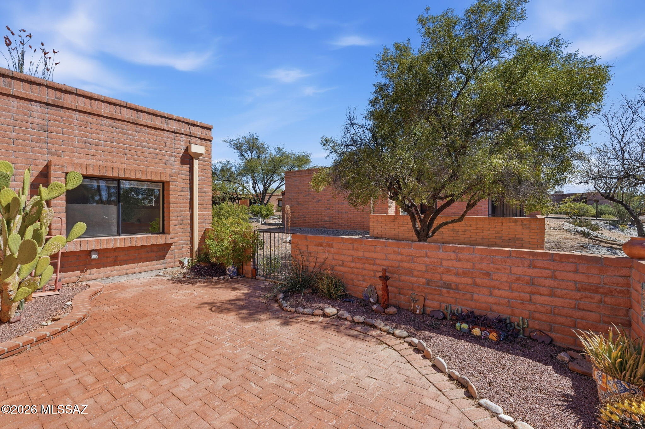 8647 N Little Oak Lane