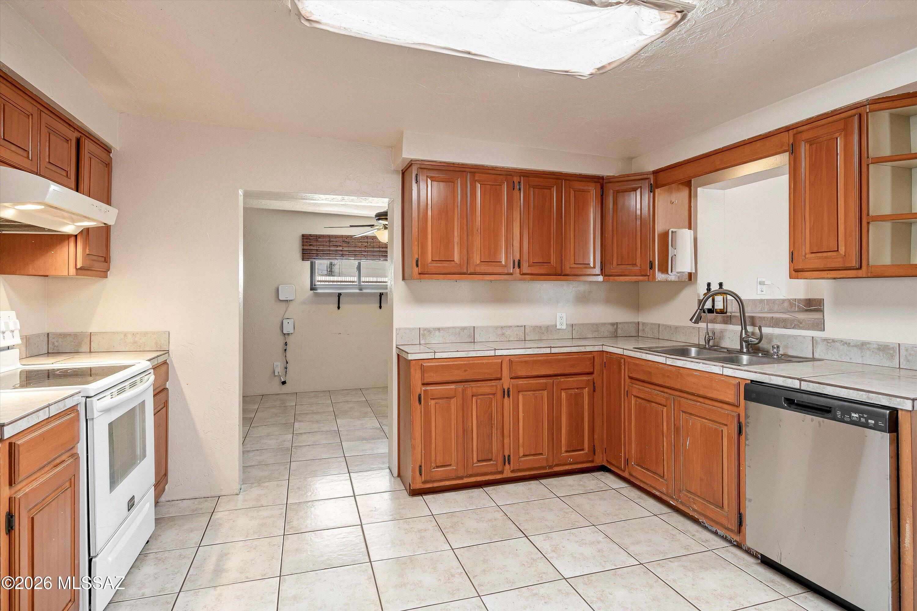 2519 N Euclid Avenue