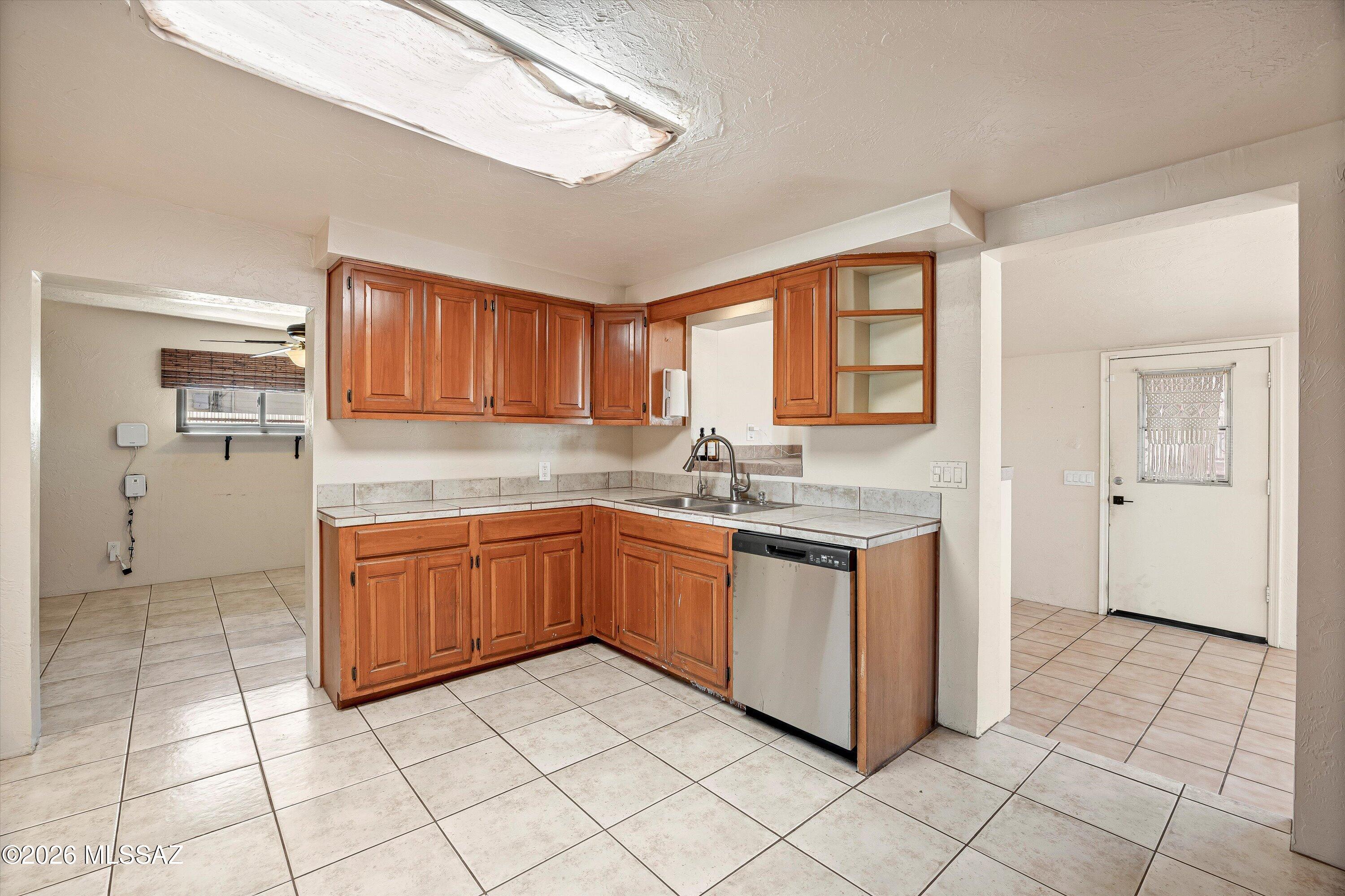 2519 N Euclid Avenue