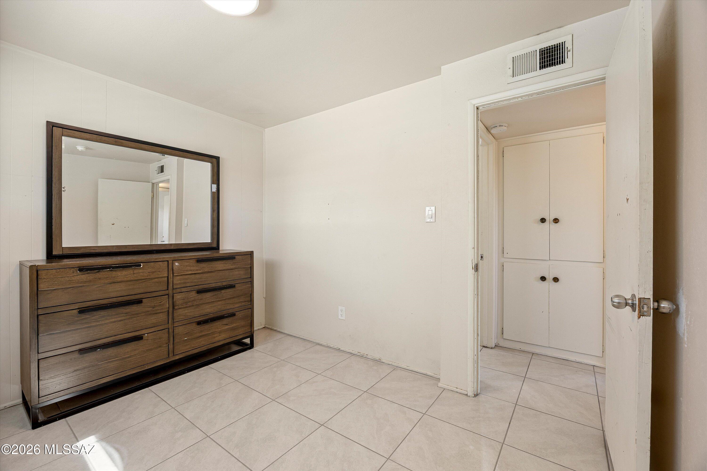 2519 N Euclid Avenue