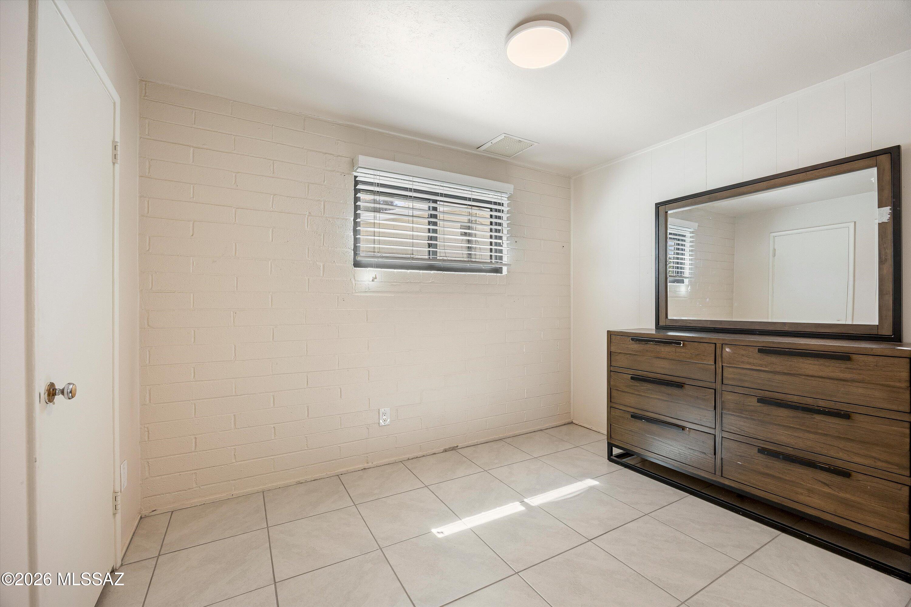 2519 N Euclid Avenue