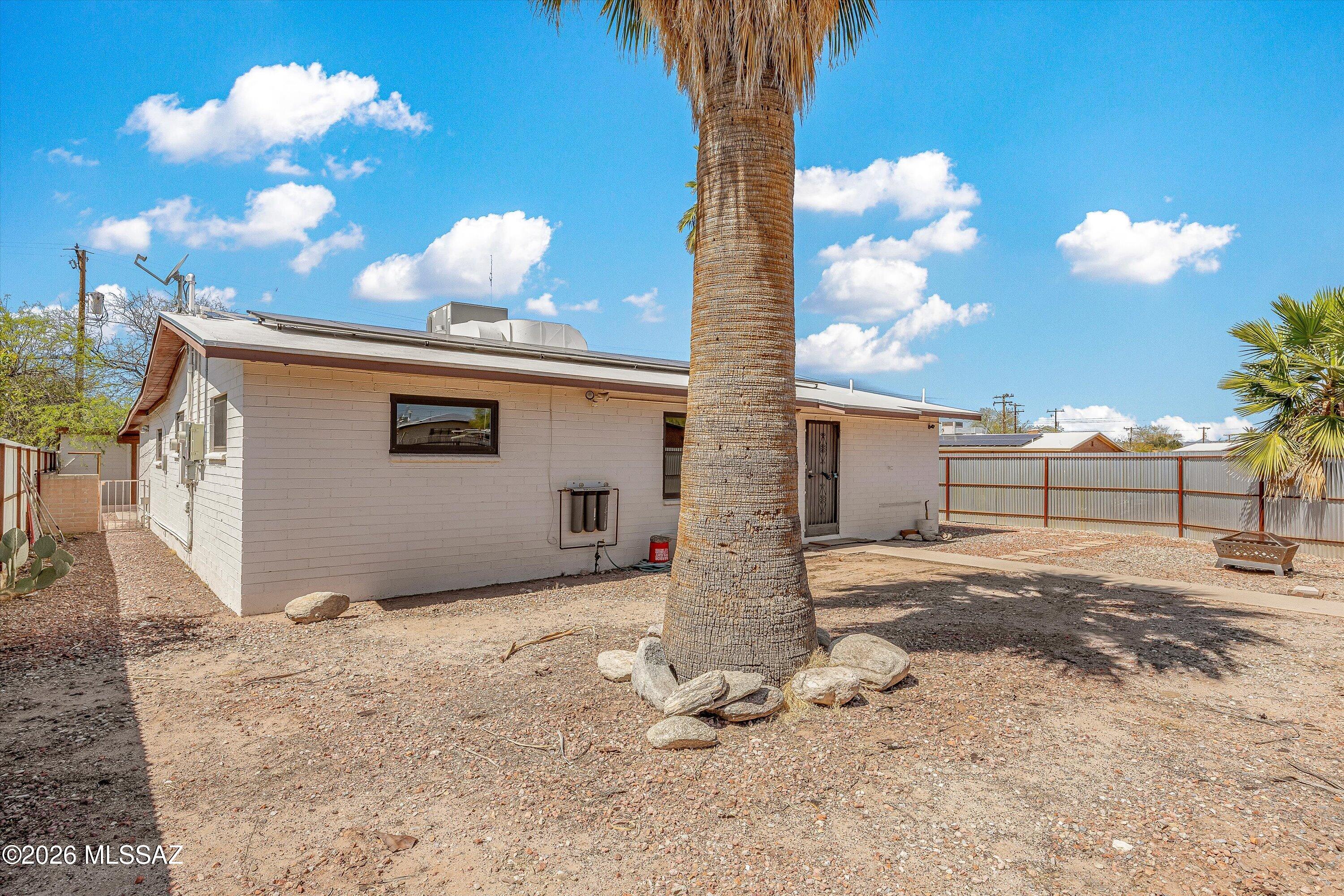 2519 N Euclid Avenue