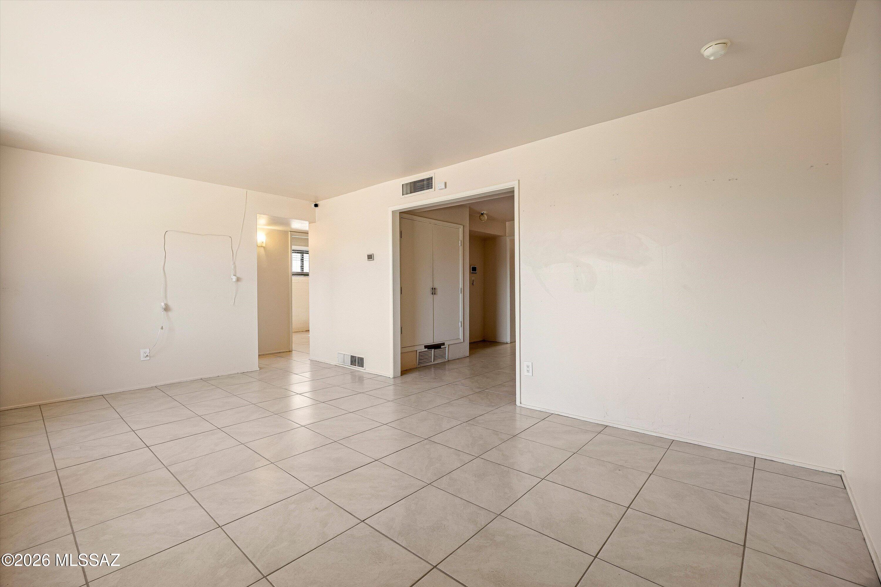 2519 N Euclid Avenue