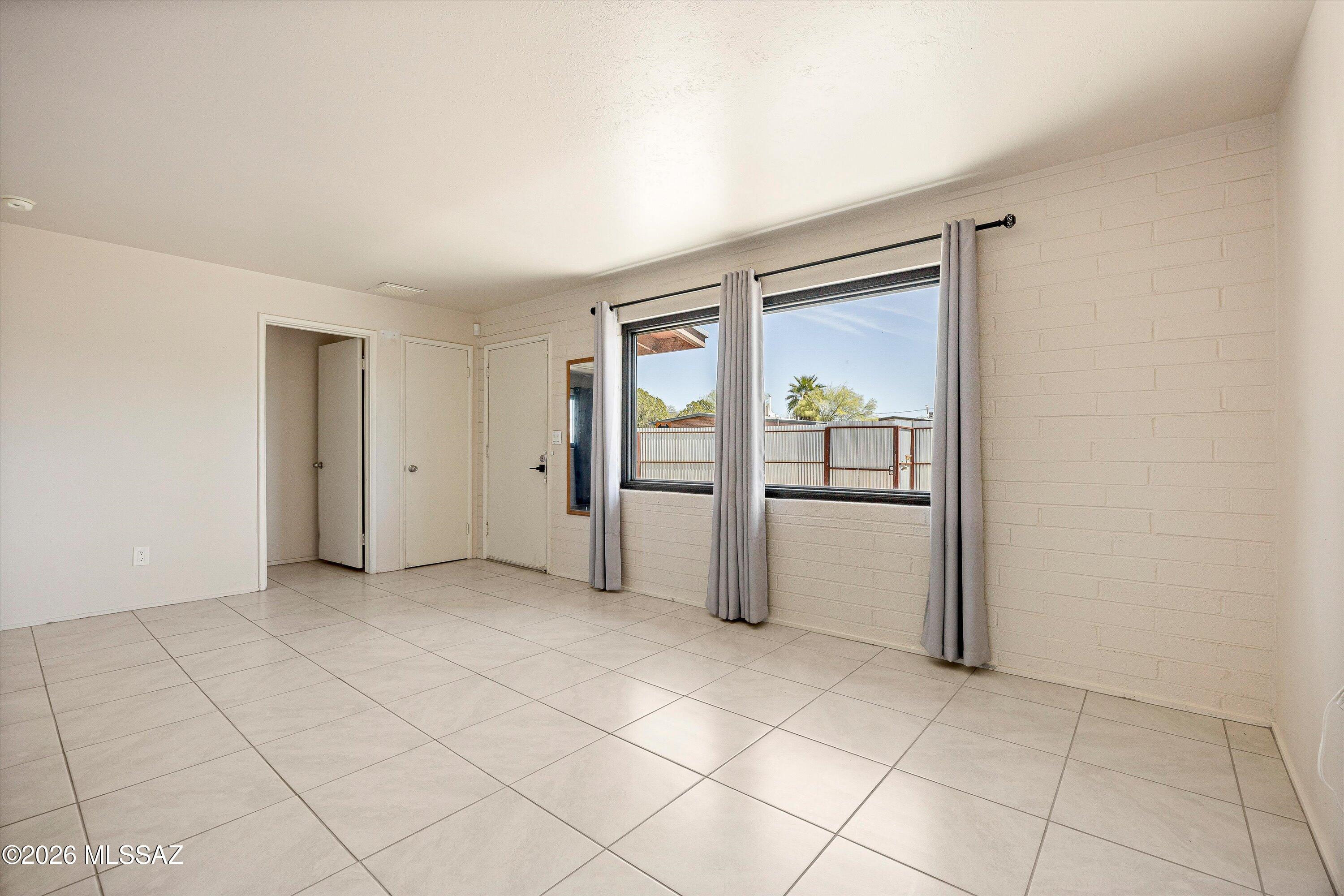 2519 N Euclid Avenue