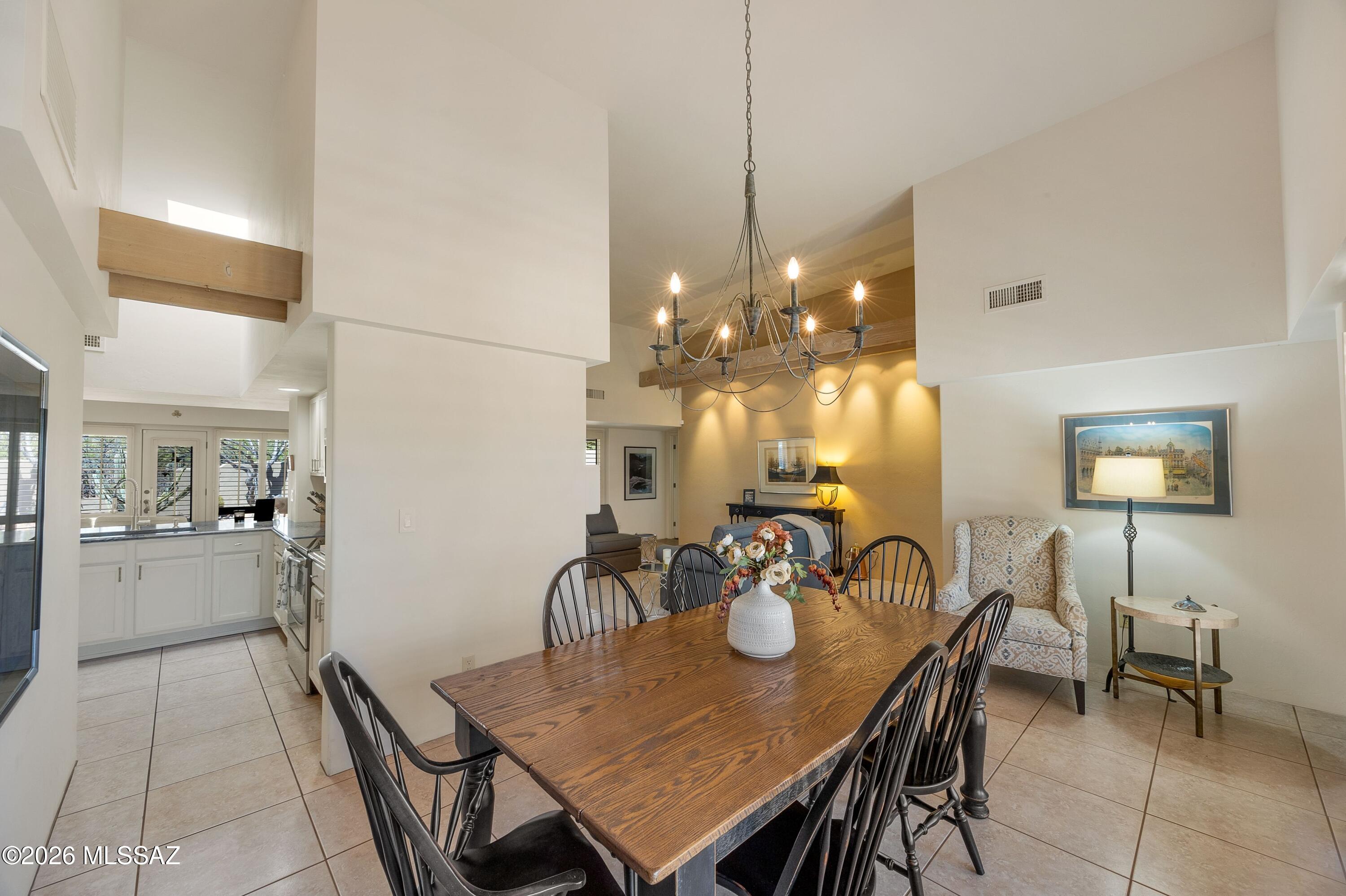 11792 N Vía De La Verbenita