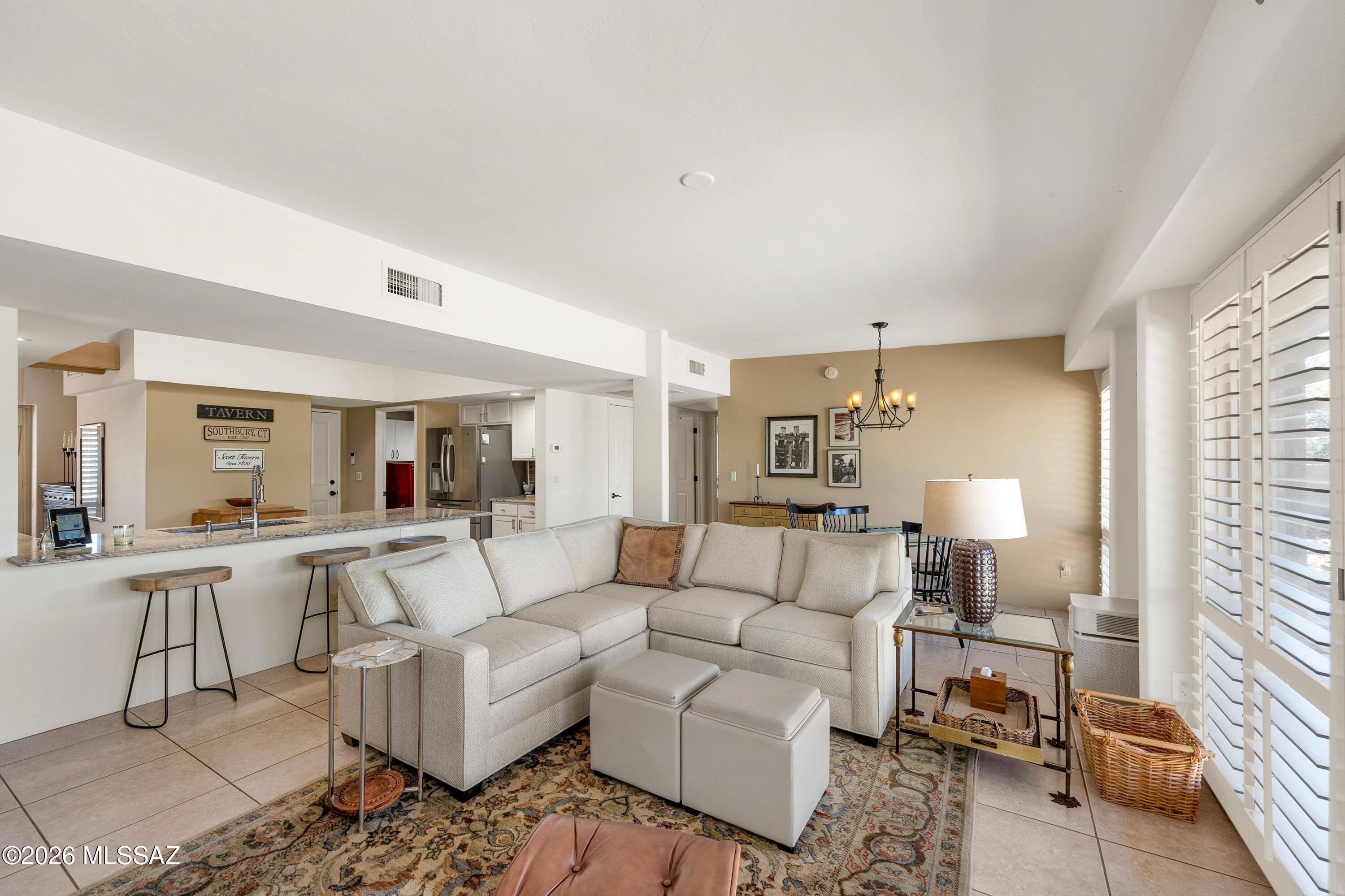 11792 N Vía De La Verbenita