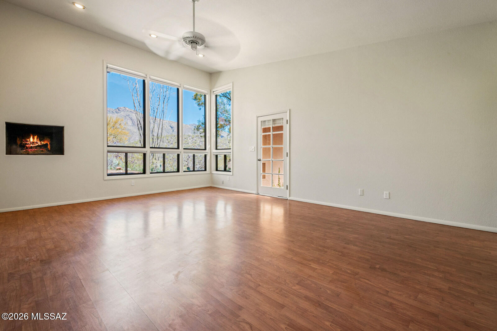 6015 E Paseo Ventoso