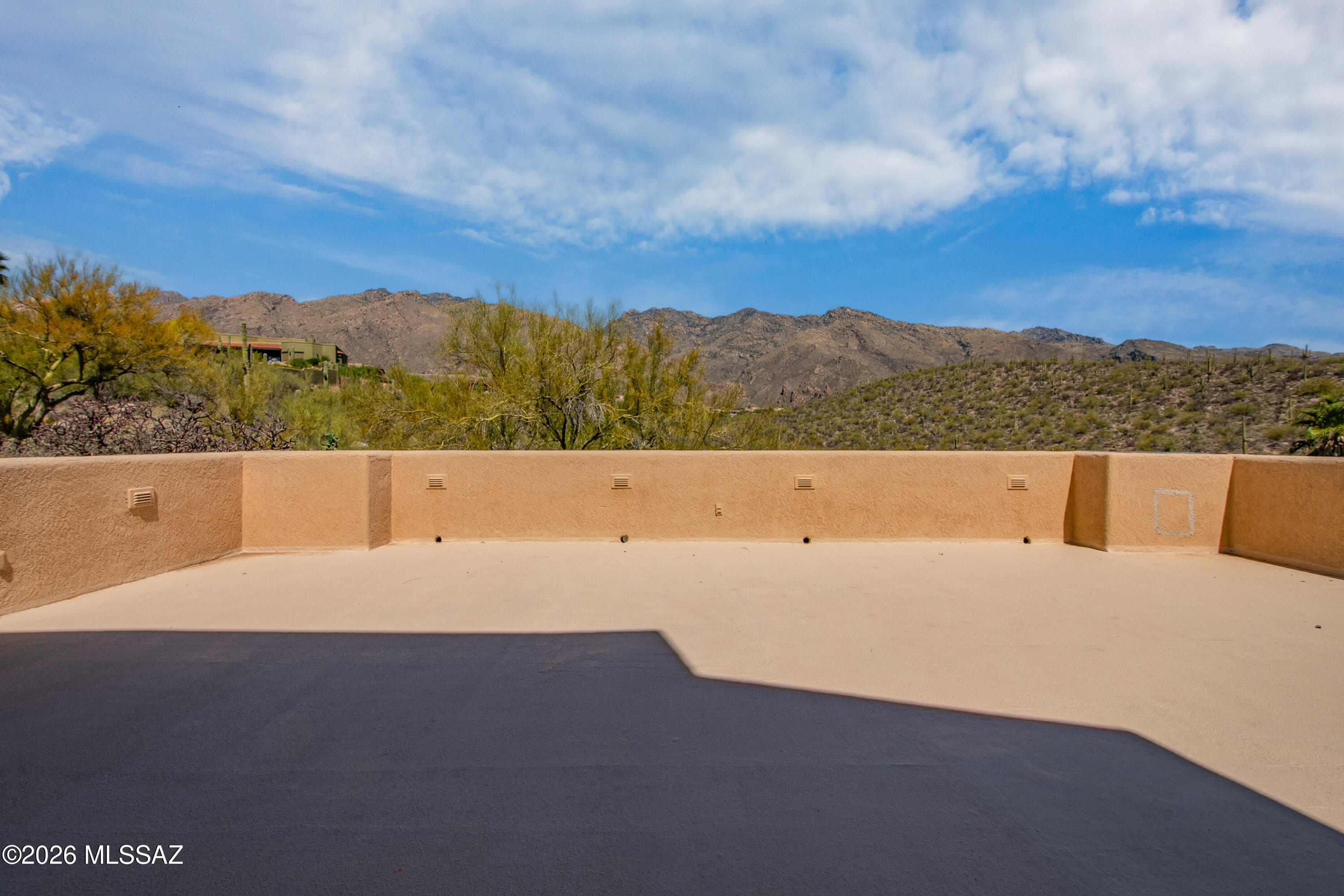 6015 E Paseo Ventoso