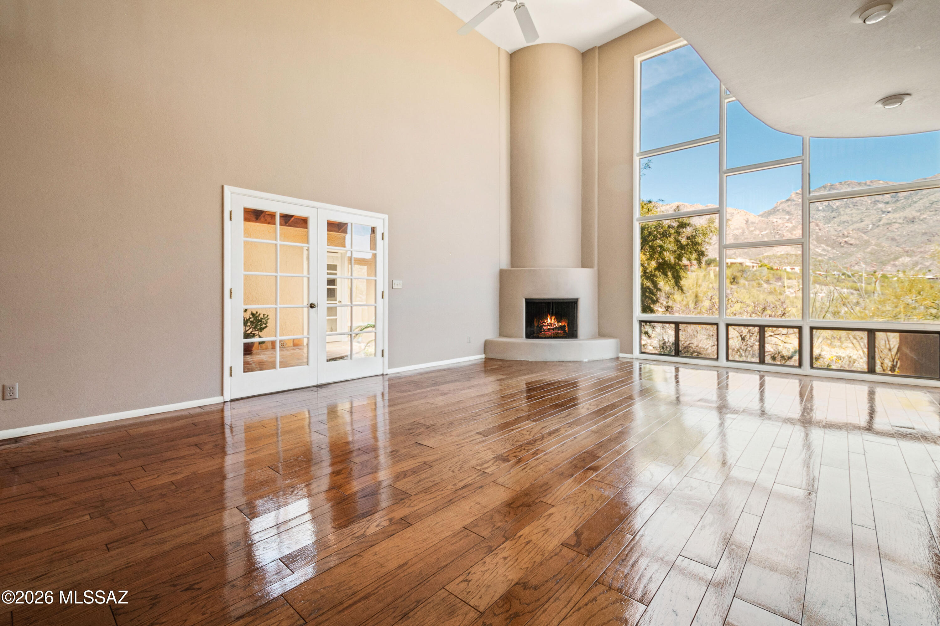 6015 E Paseo Ventoso