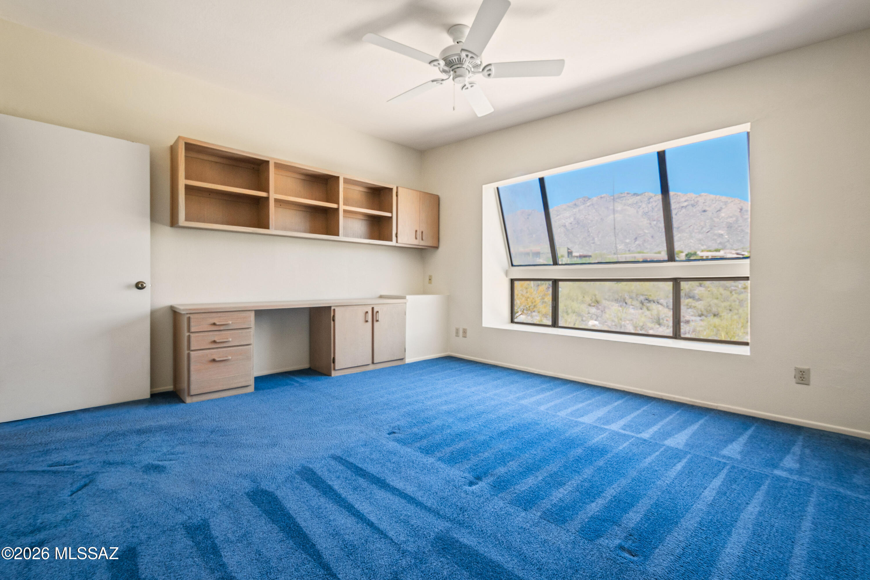 6015 E Paseo Ventoso