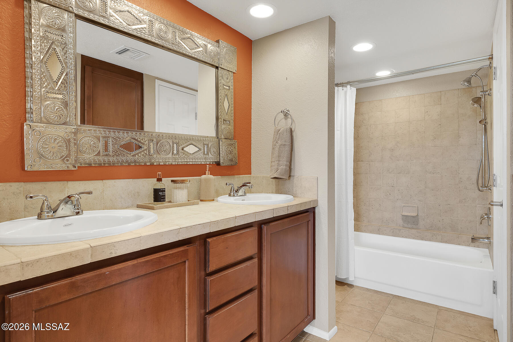 5051 N Sabino Canyon Road 2101
