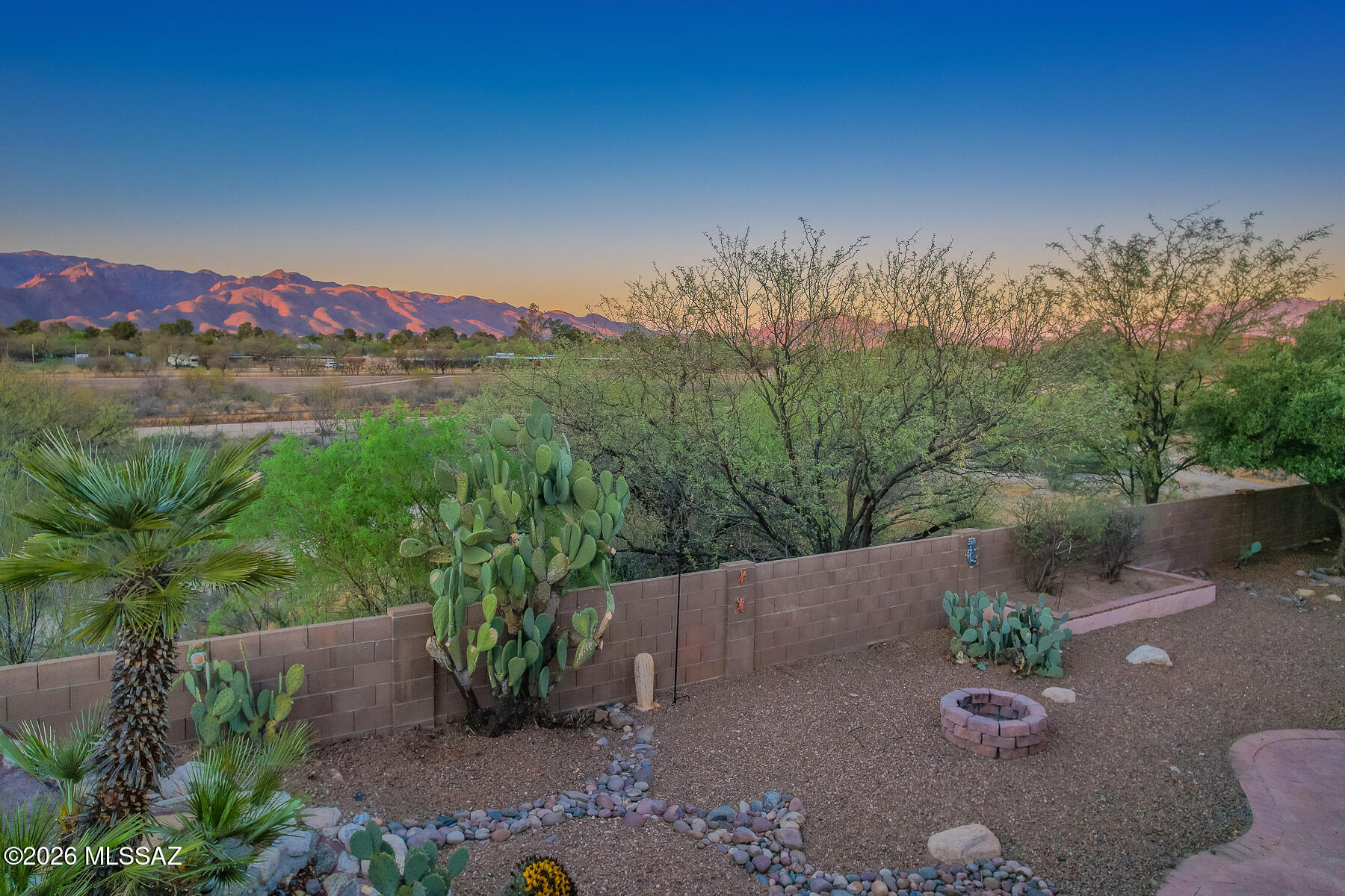 7667 E Park View Drive