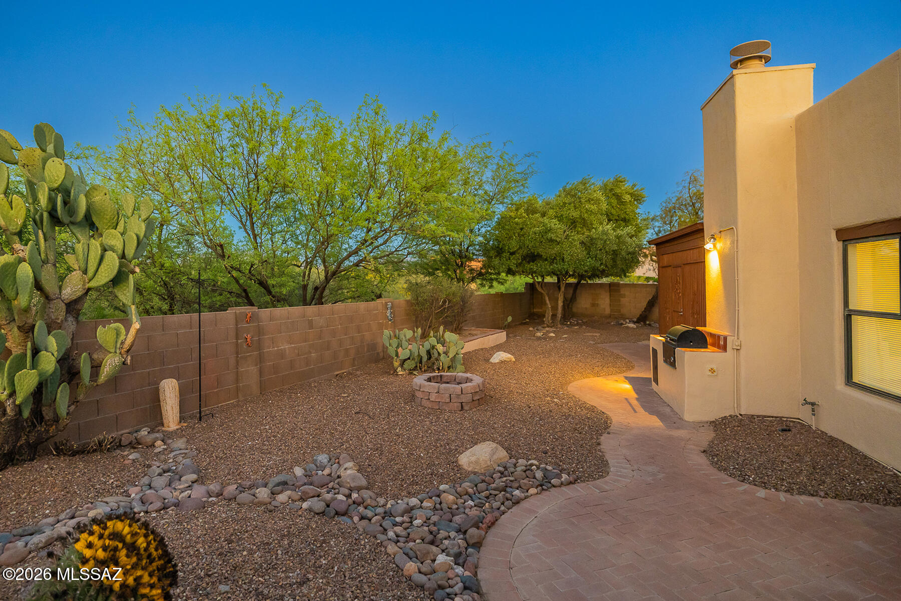 7667 E Park View Drive