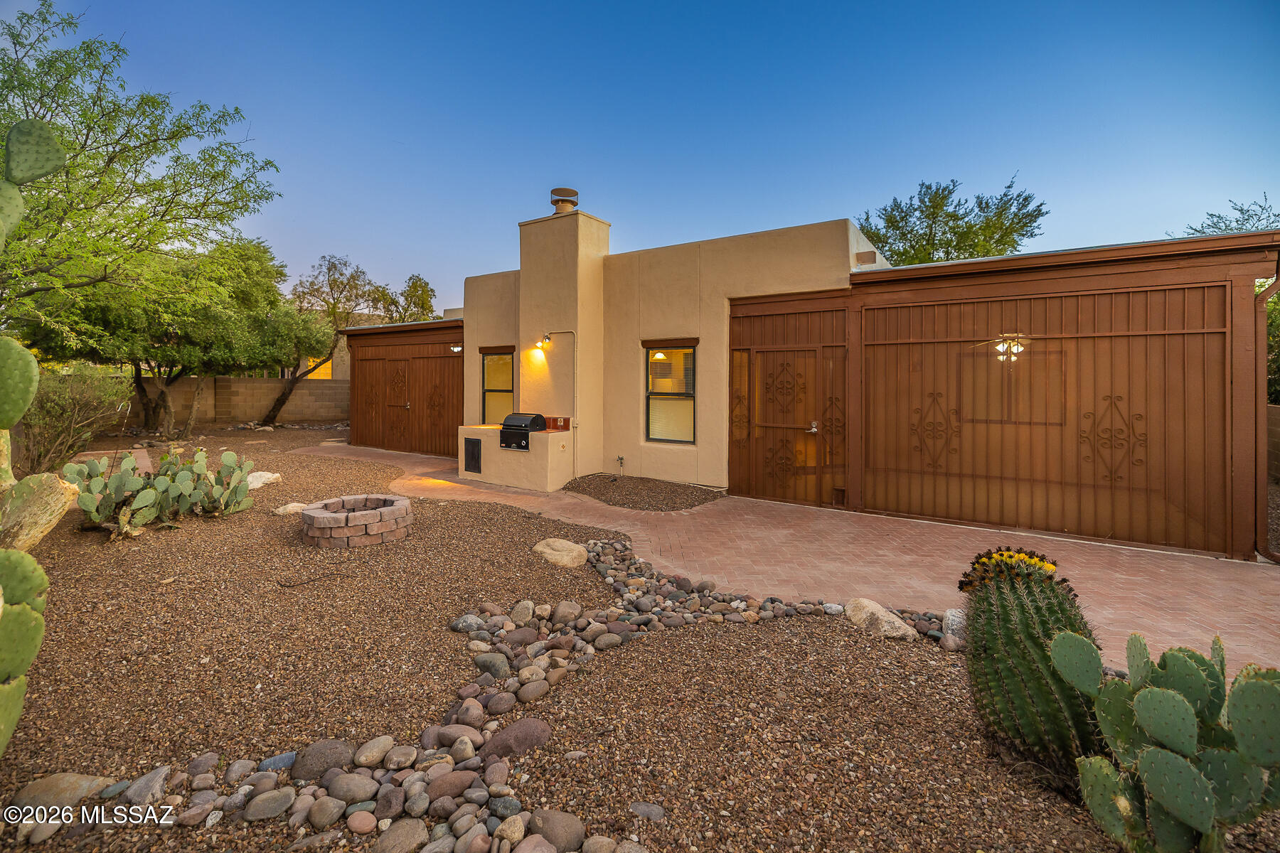 7667 E Park View Drive