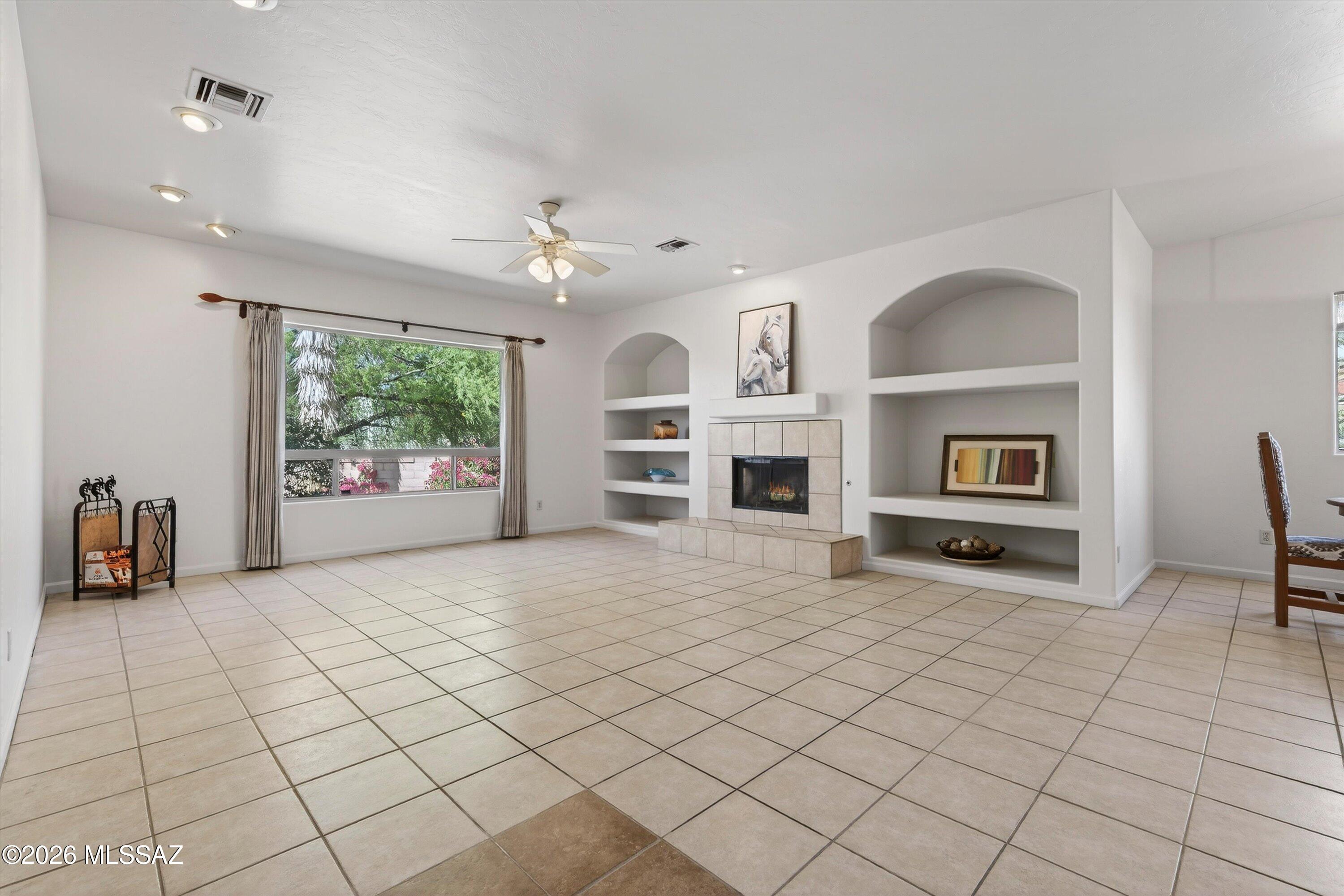 2882 N Placita Rancho Agave