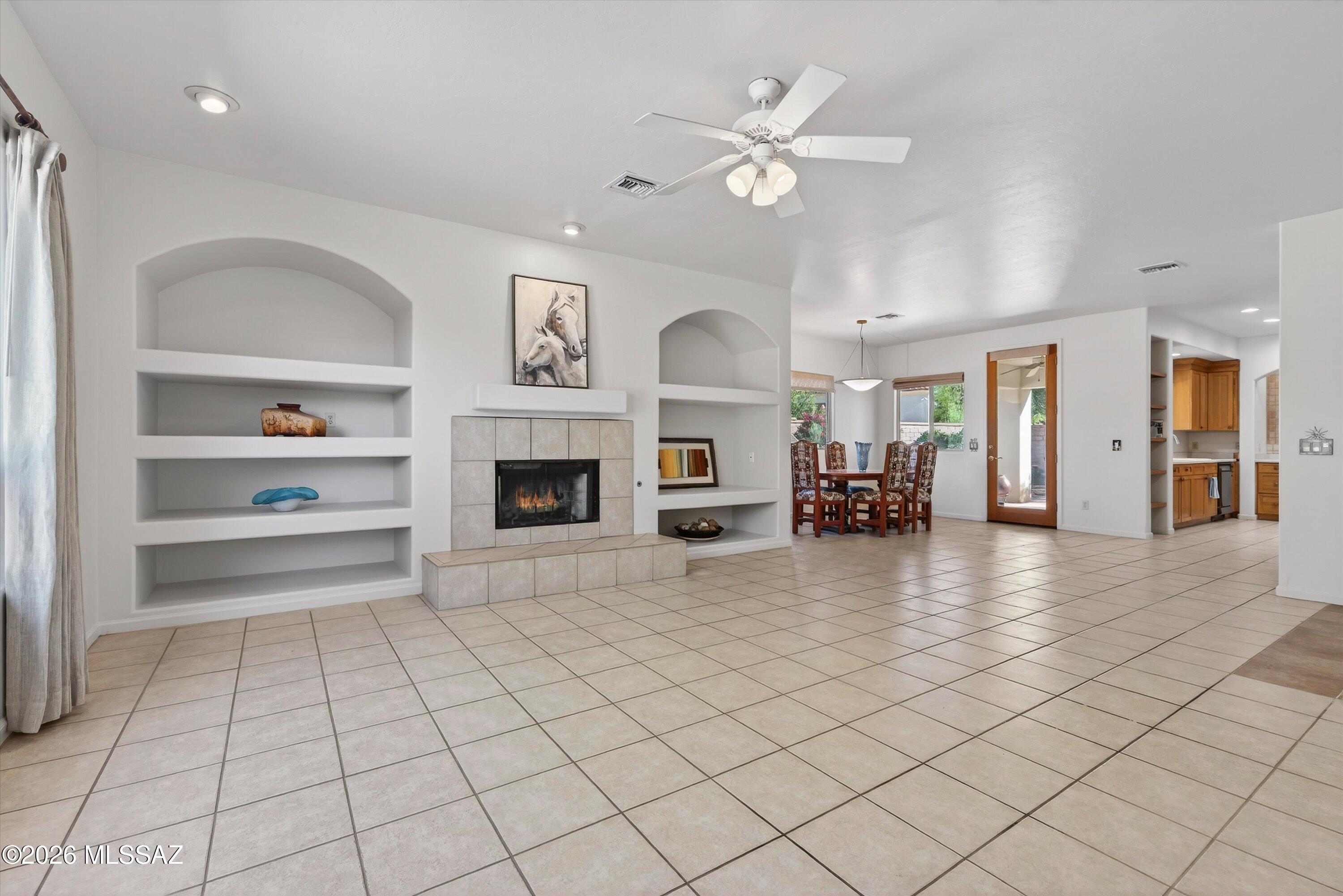 2882 N Placita Rancho Agave