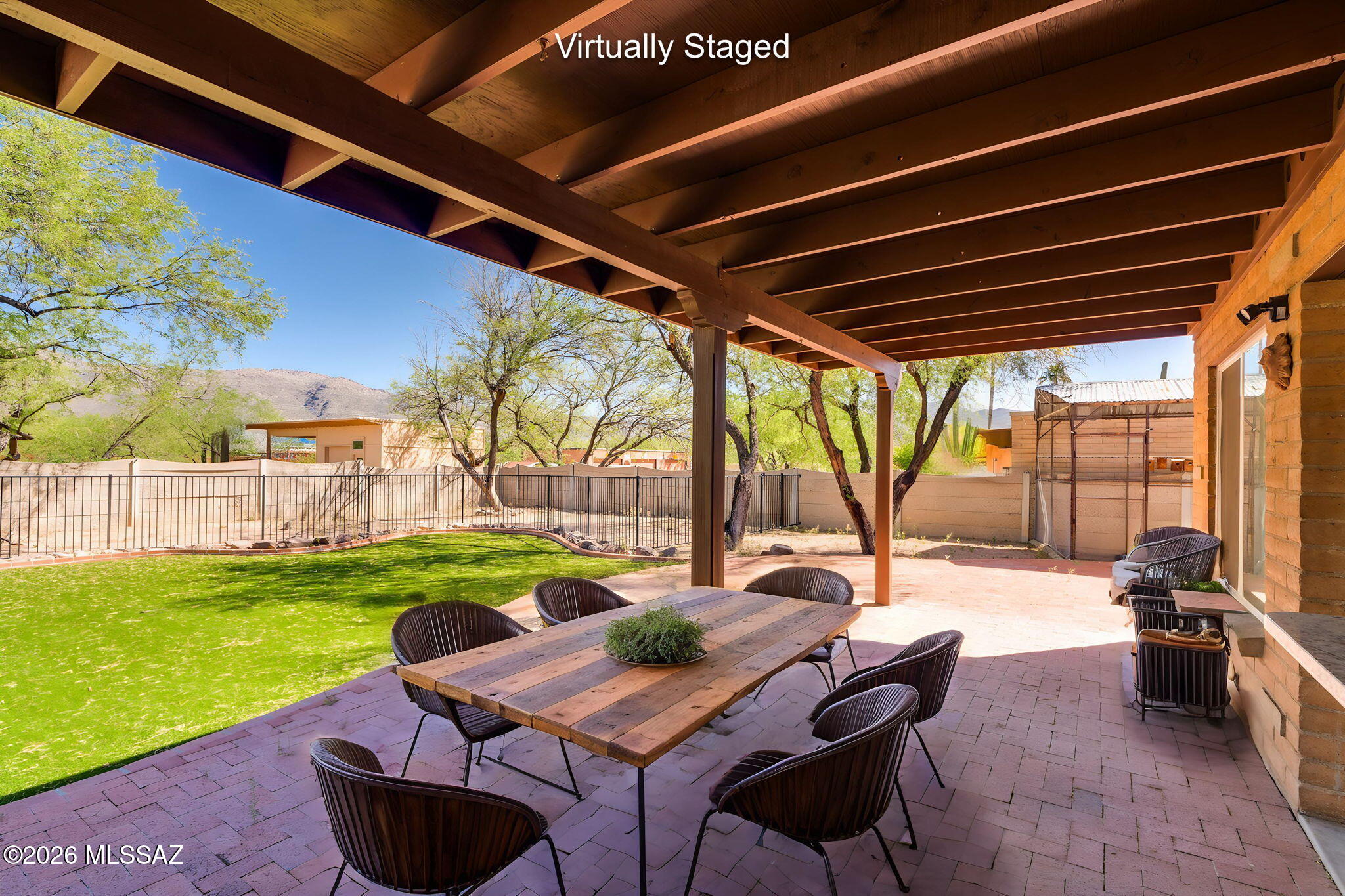 11421 E Holster Drive